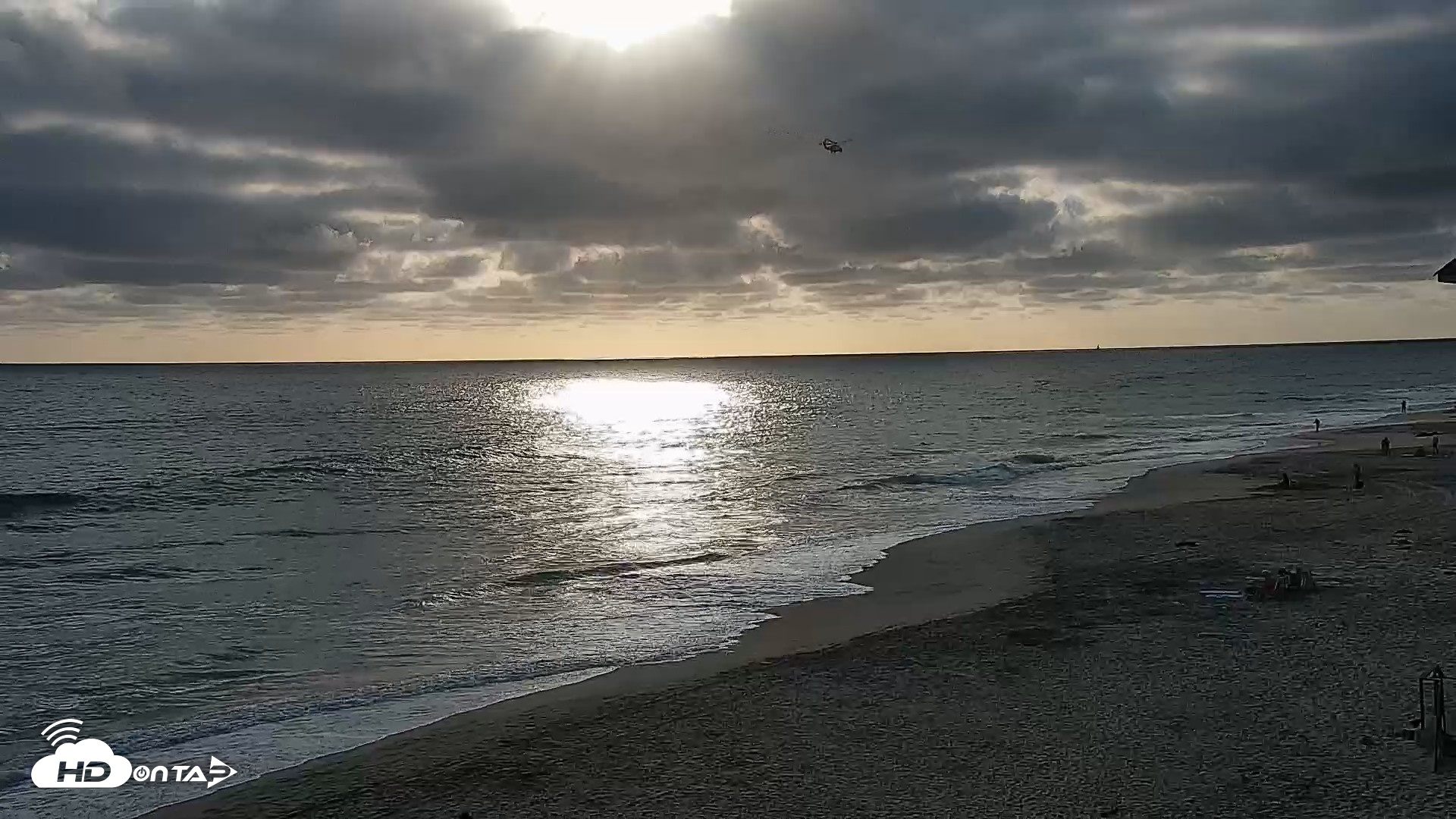 Snapshot of Carlsbad Beach Surf Live Webcam taken Jun 30, 2026, 6:44pm PDT