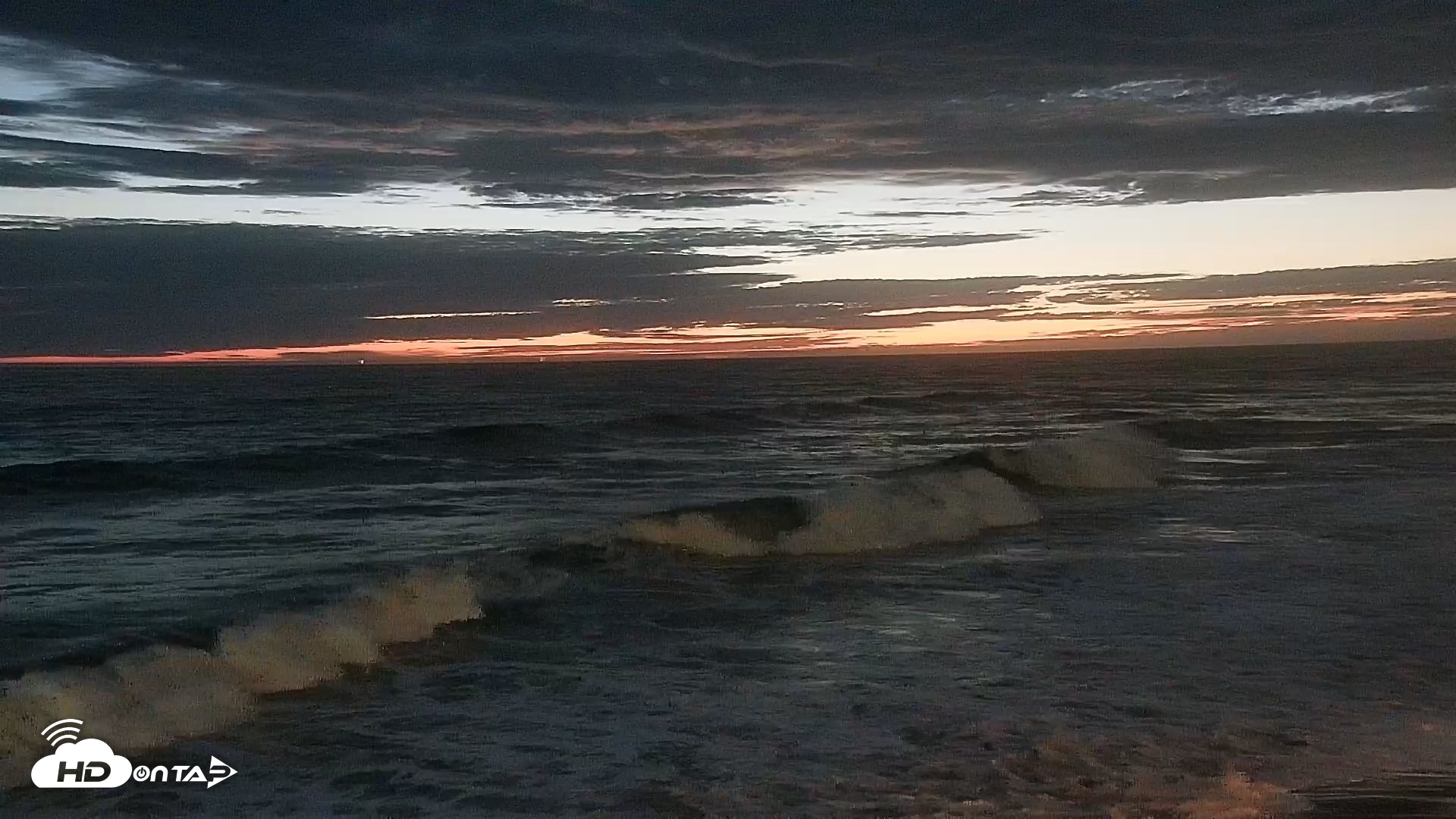 Snapshot of Carlsbad Beach Surf Live Webcam taken Sep 8, 2026, 7:43pm PDT
