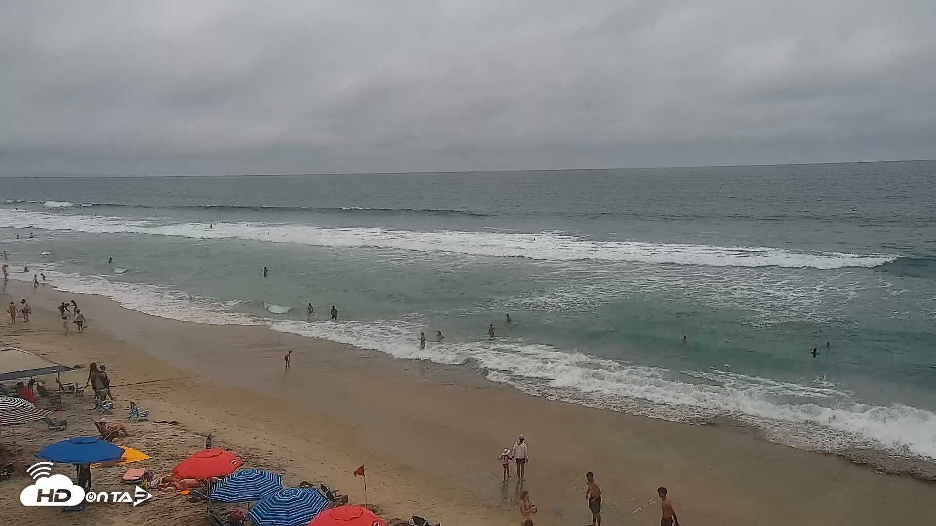 Snapshot of Carlsbad Beach Surf Live Webcam taken Jul 14, 2025, 1:32pm PDT