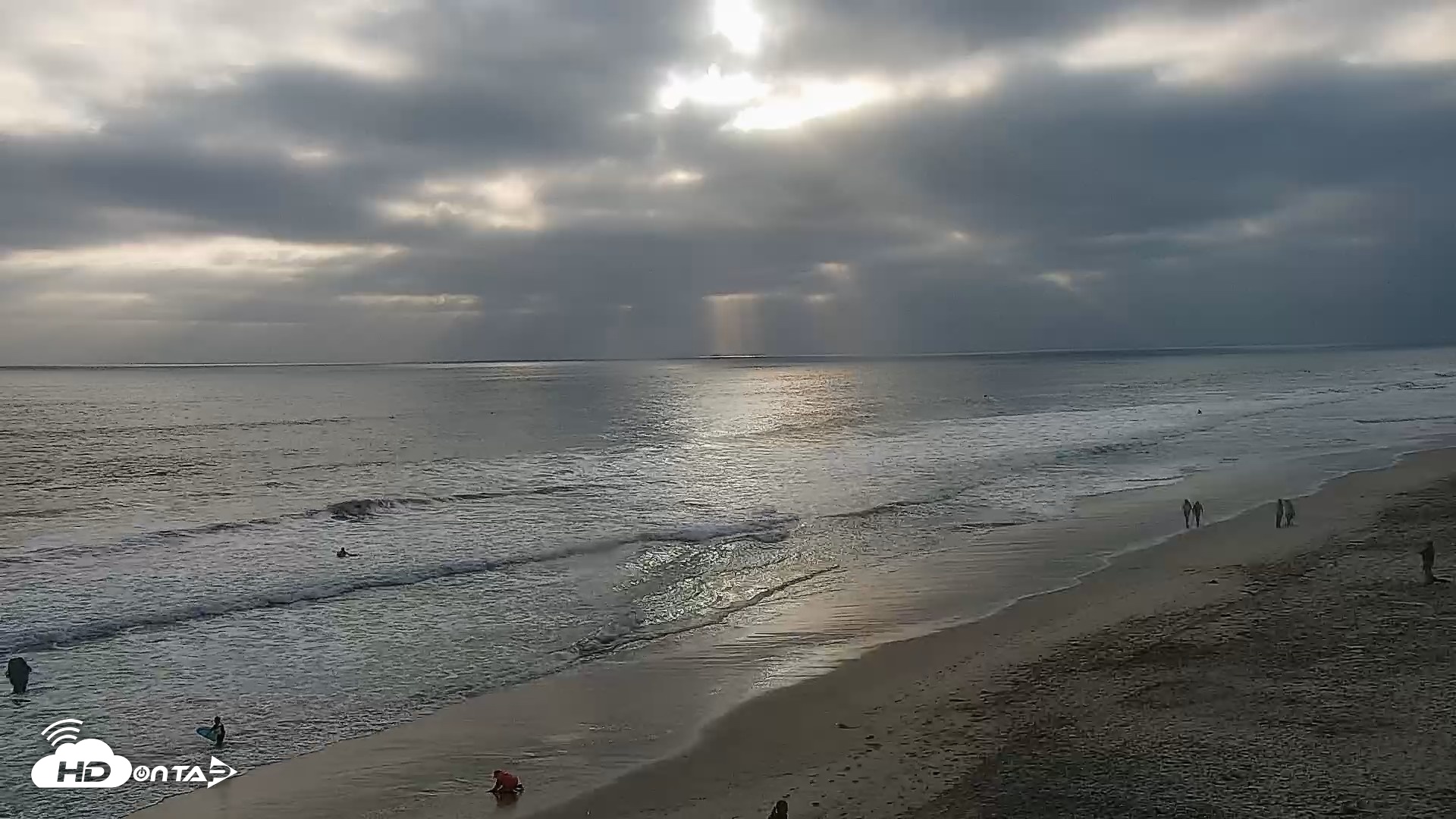 Snapshot of Carlsbad Beach Surf Live Webcam taken Jun 4, 2026, 6:57pm PDT