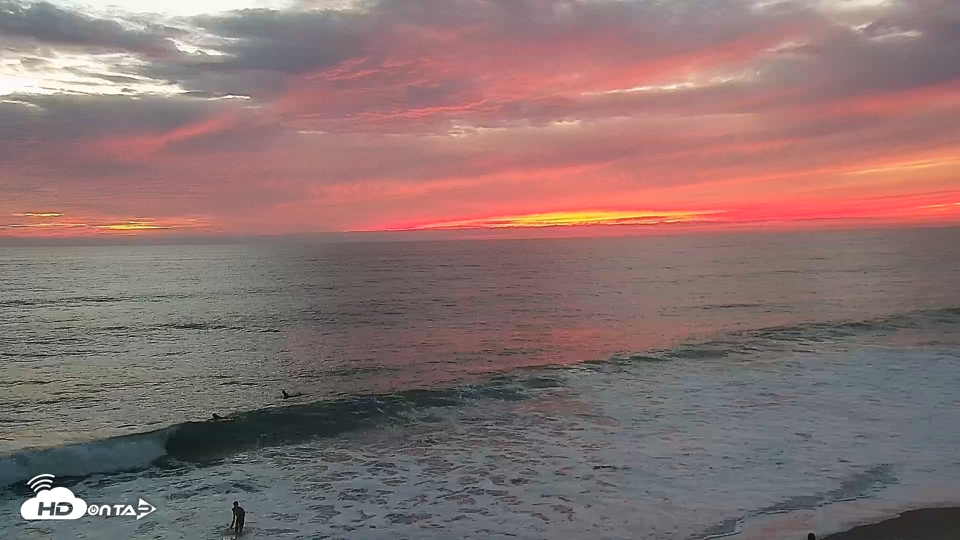Snapshot of Carlsbad Beach Surf Live Webcam taken Sep 26, 2026, 7:01pm PDT