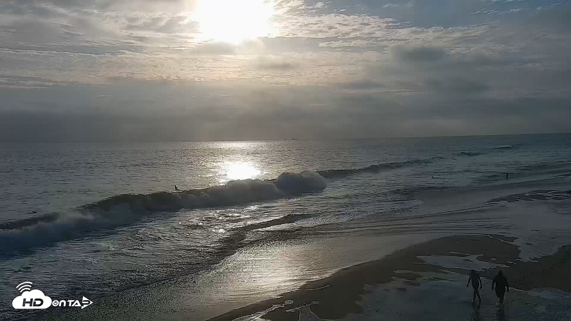 Snapshot of Carlsbad Beach Surf Live Webcam taken Jul 25, 2026, 6:50pm PDT