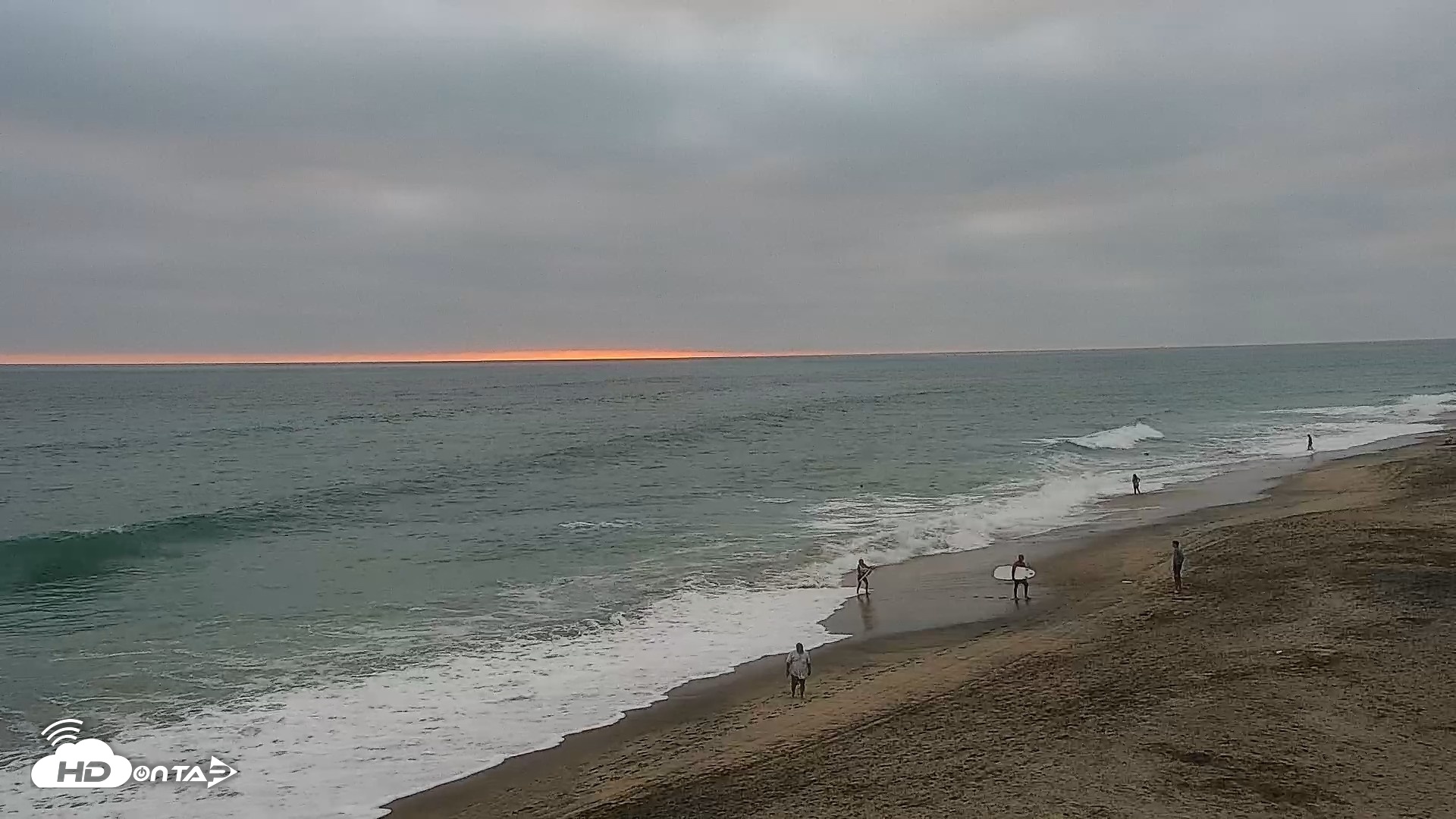 Snapshot of Carlsbad Beach Surf Live Webcam taken Jul 30, 2026, 7:35pm PDT