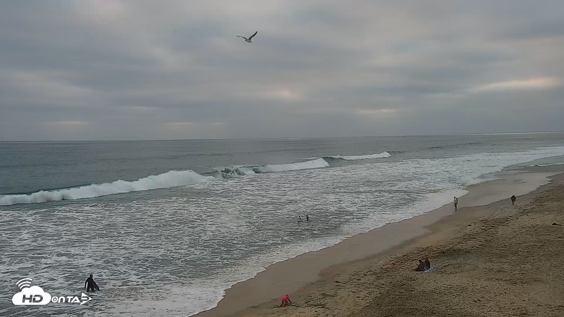 Snapshot of Carlsbad Beach Surf Live Webcam taken Jun 4, 2026, 7:26pm PDT