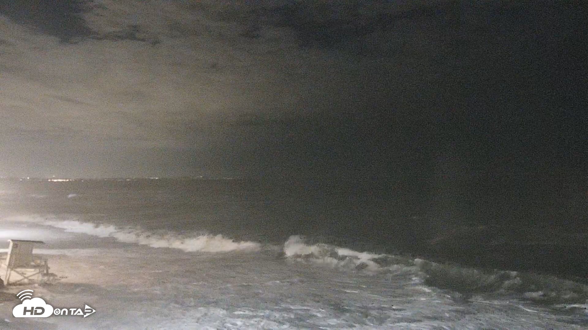 Snapshot of Carlsbad Beach Surf Live Webcam taken Sep 8, 2026, 8:03pm PDT