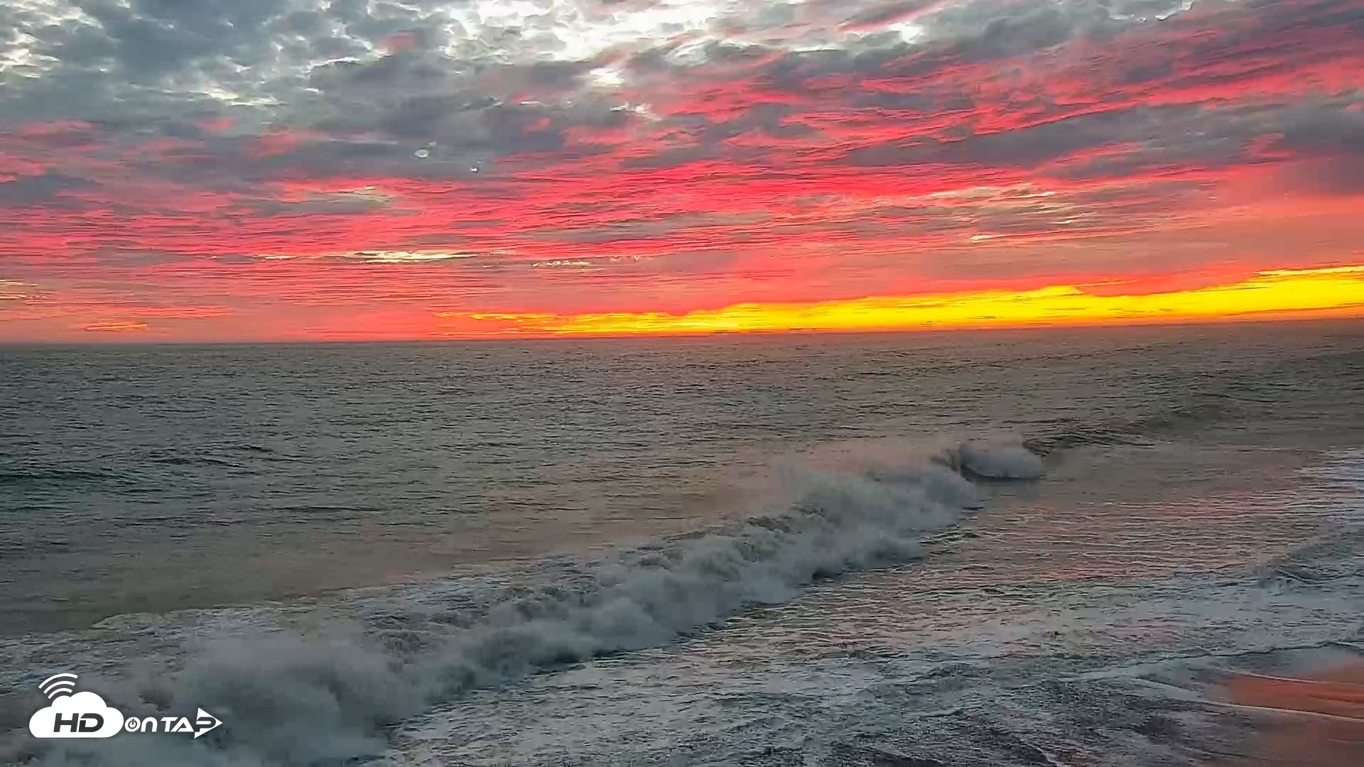 Snapshot of Carlsbad Beach Surf Live Webcam taken Sep 7, 2026, 7:18pm PDT