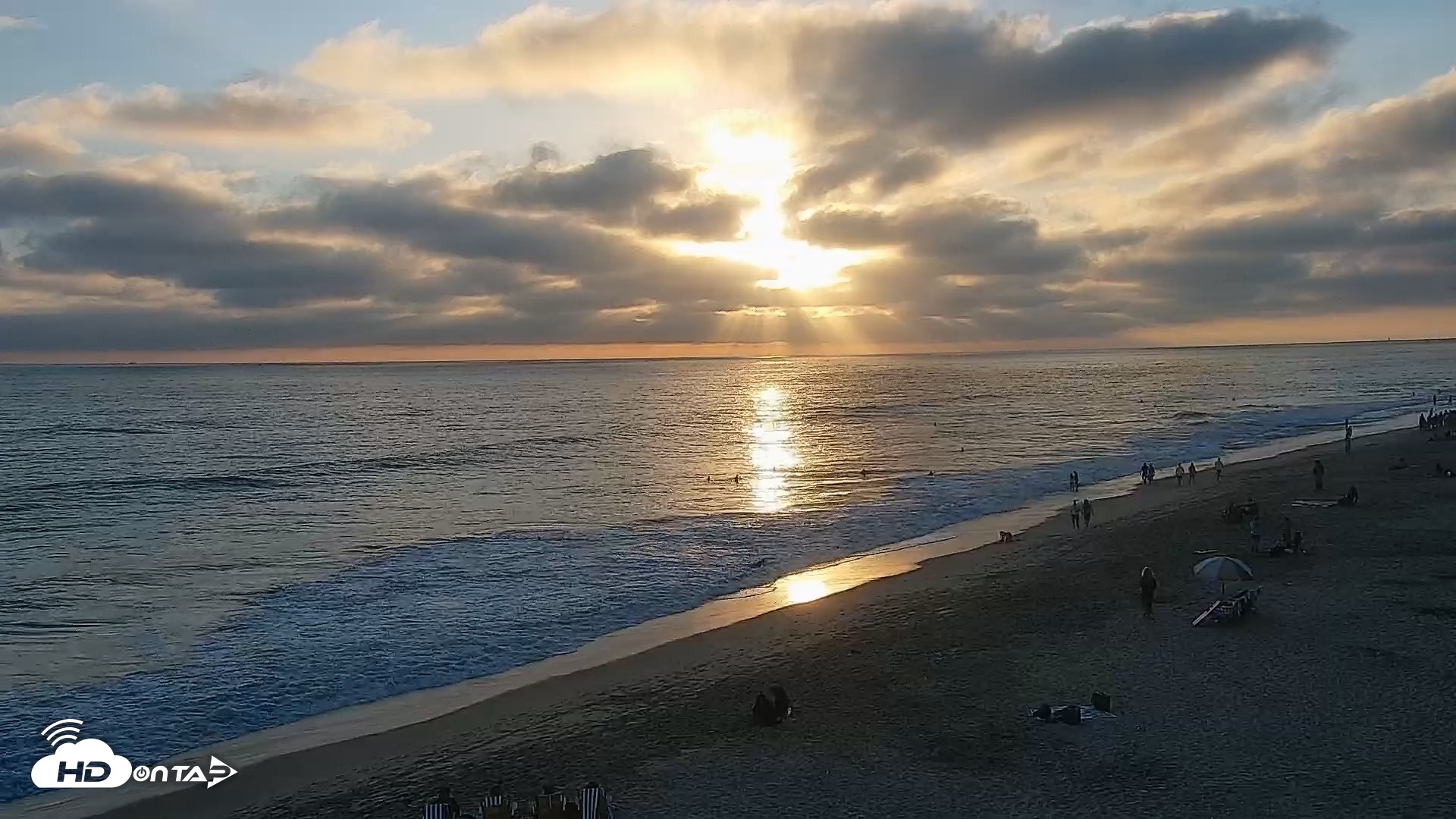 Snapshot of Carlsbad Beach Surf Live Webcam taken Jul 19, 2026, 7:34pm PDT