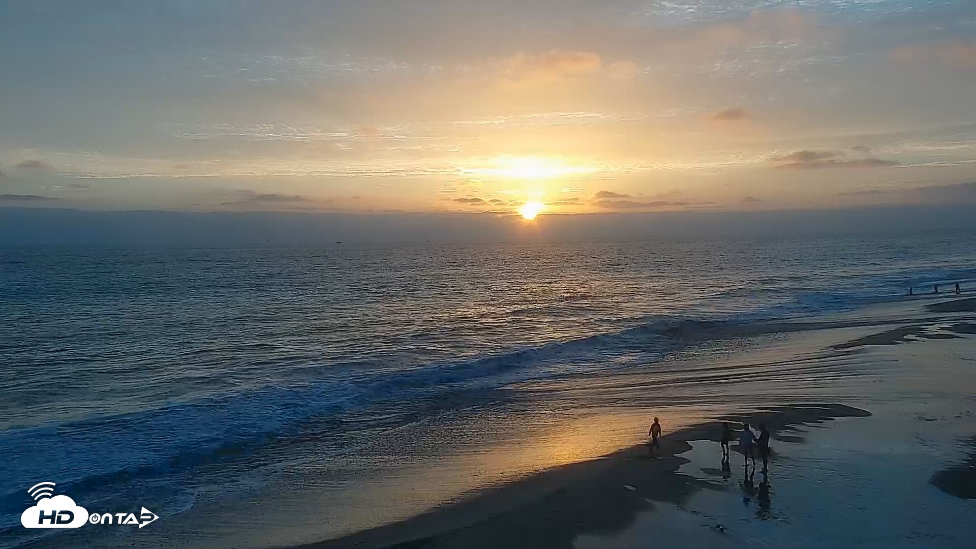 Snapshot of Carlsbad Beach Surf Live Webcam taken Jul 25, 2026, 7:46pm PDT