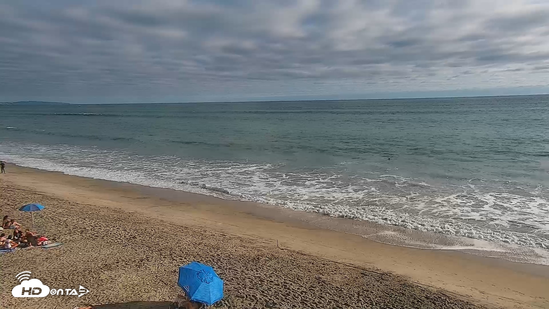 Snapshot of Carlsbad Beach Surf Live Webcam taken Aug 14, 2026, 5:50pm PDT