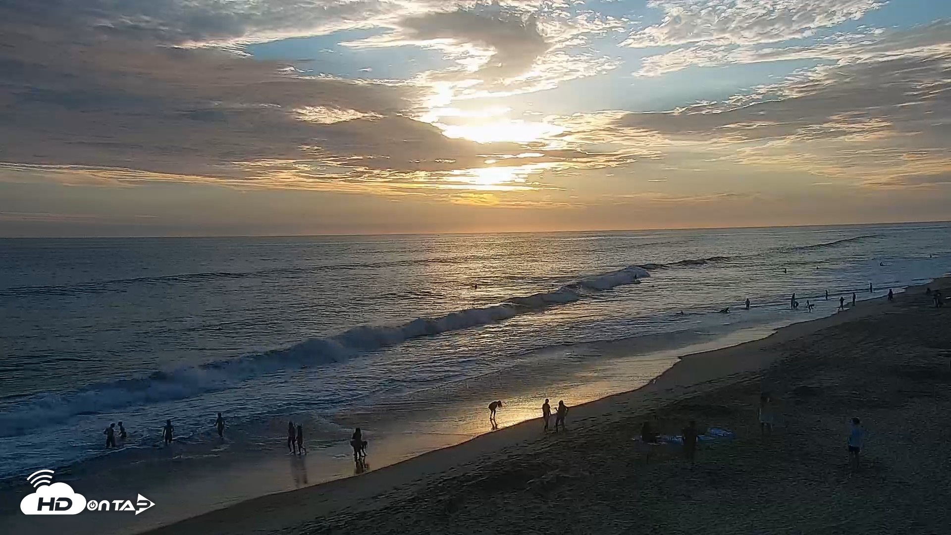 Snapshot of Carlsbad Beach Surf Live Webcam taken Jul 20, 2026, 7:28pm PDT
