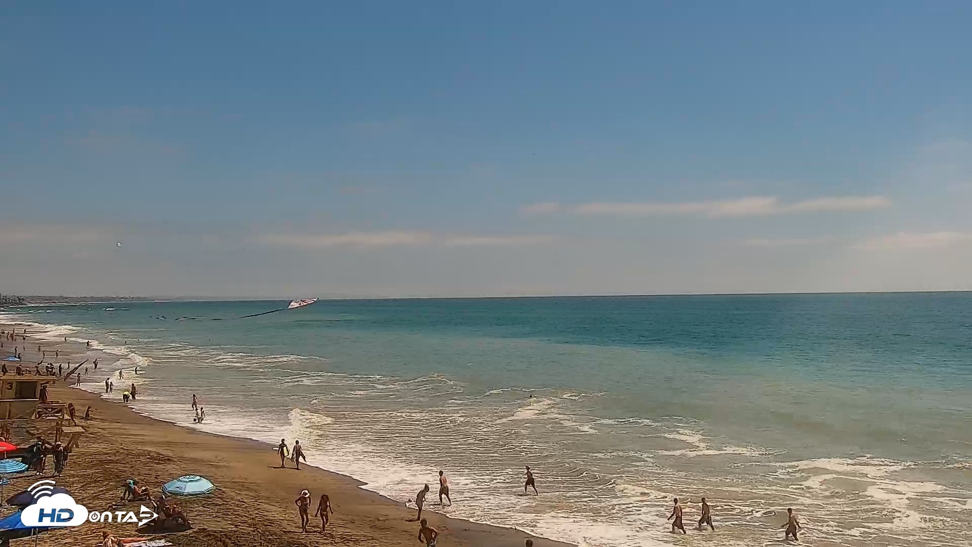 Snapshot of Carlsbad Beach Surf Live Webcam taken Aug 16, 2026, 2:31pm PDT
