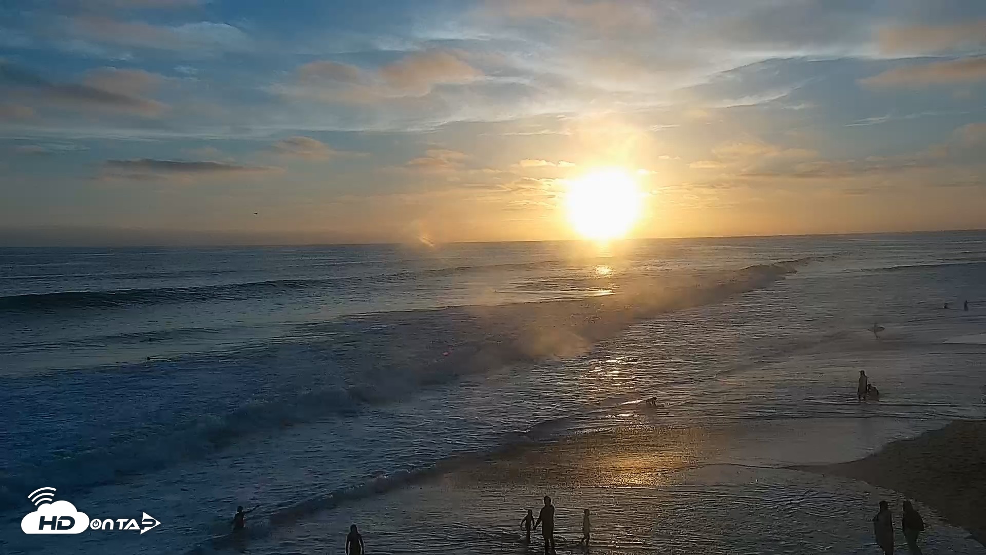 Snapshot of Carlsbad Beach Surf Live Webcam taken Jun 11, 2026, 7:46pm PDT