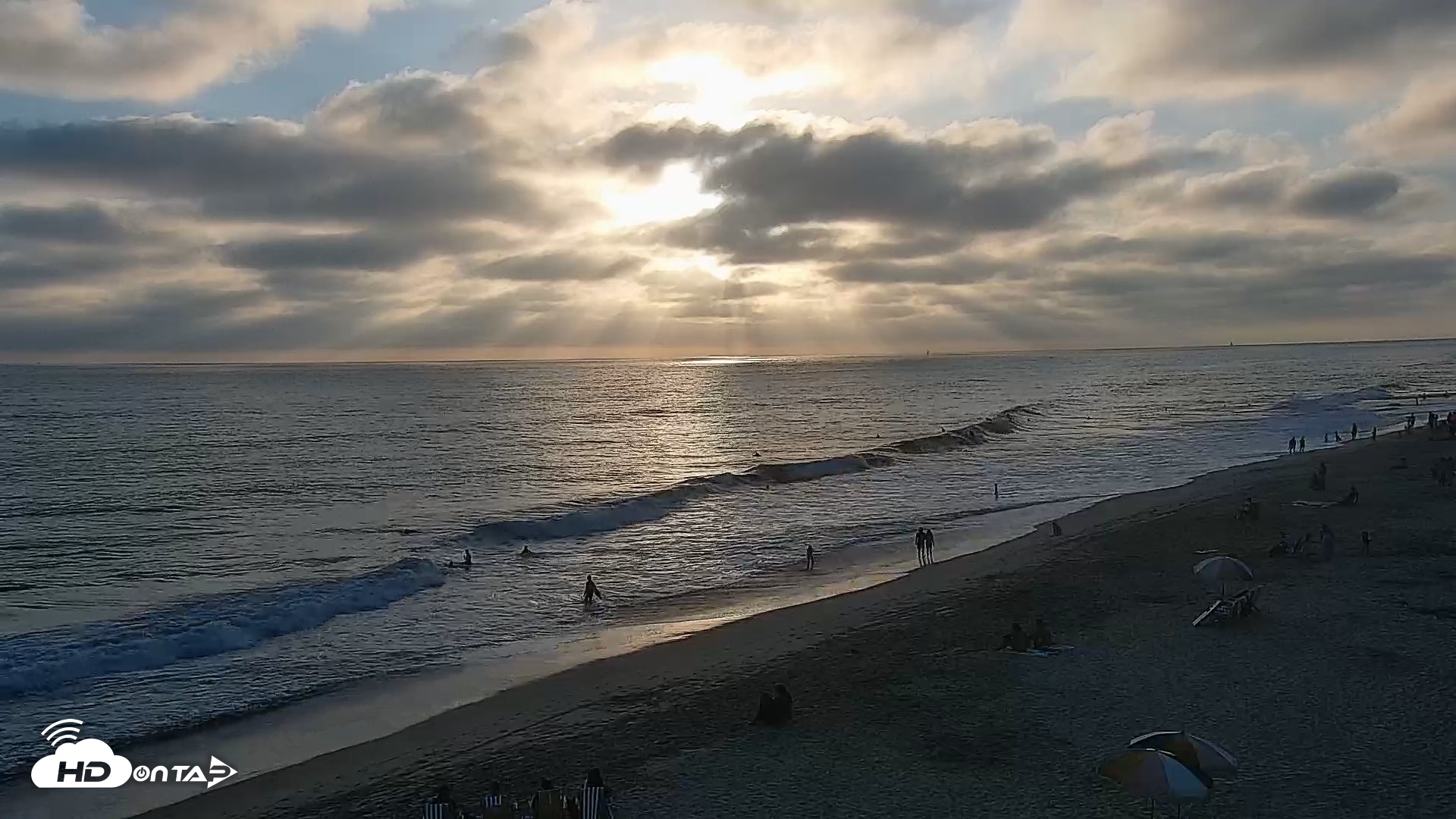 Snapshot of Carlsbad Beach Surf Live Webcam taken Jul 19, 2026, 7:21pm PDT