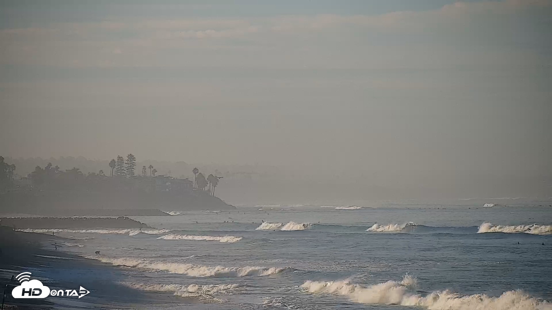 Snapshot of Carlsbad Beach Surf Live Webcam taken Sep 5, 2026, 7:38am PDT