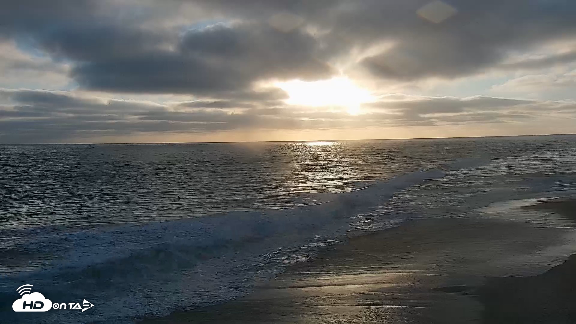 Snapshot of Carlsbad Beach Surf Live Webcam taken Jun 13, 2026, 7:20pm PDT