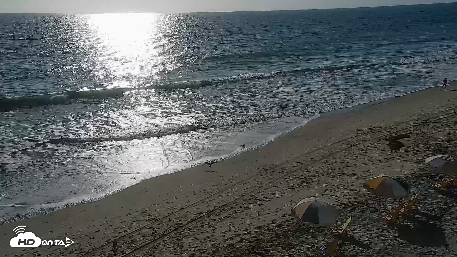 Snapshot of Carlsbad Beach Surf Live Webcam taken Sep 16, 2026, 5:01pm PDT