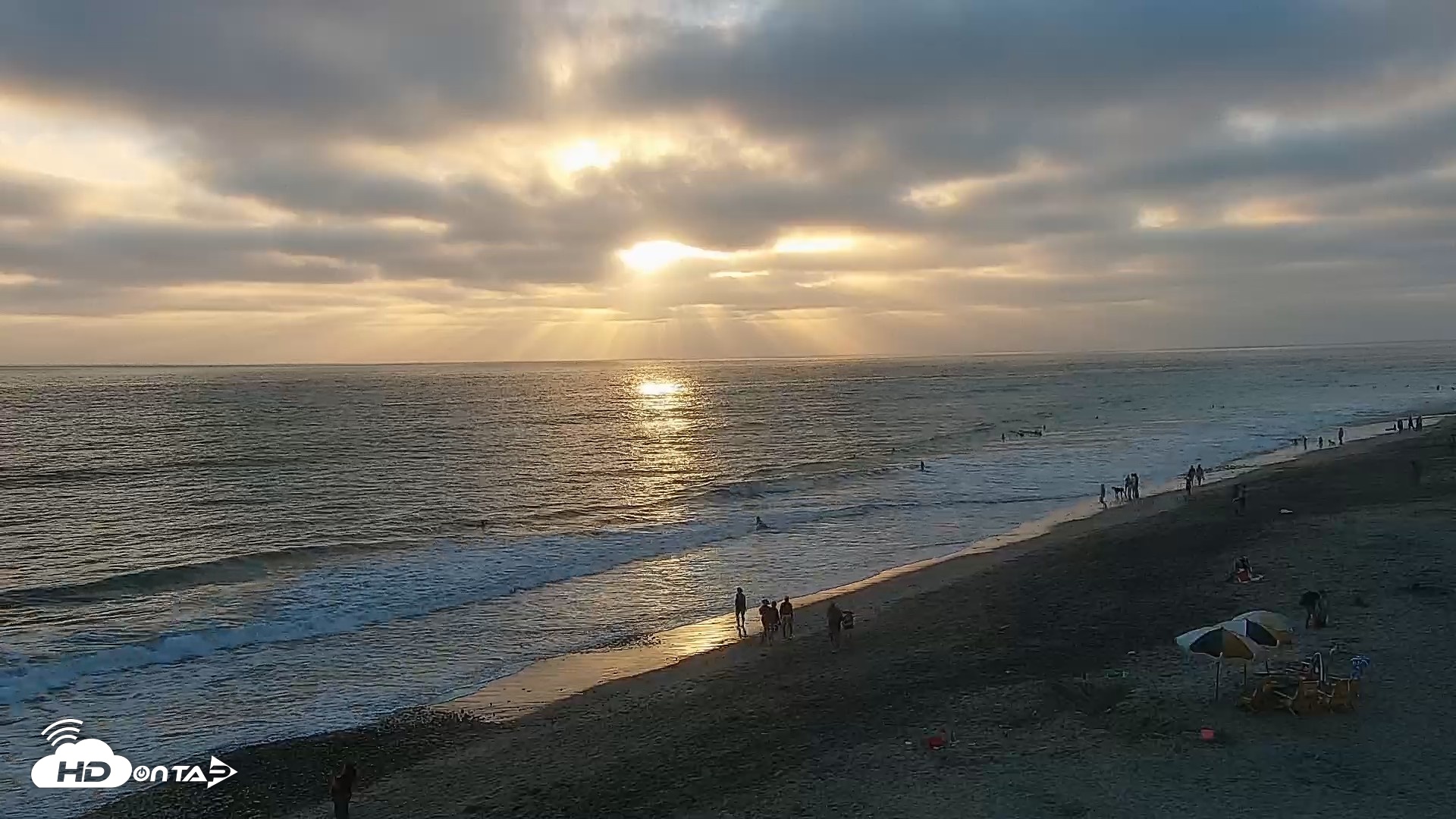 Snapshot of Carlsbad Beach Surf Live Webcam taken Aug 2, 2026, 7:21pm PDT