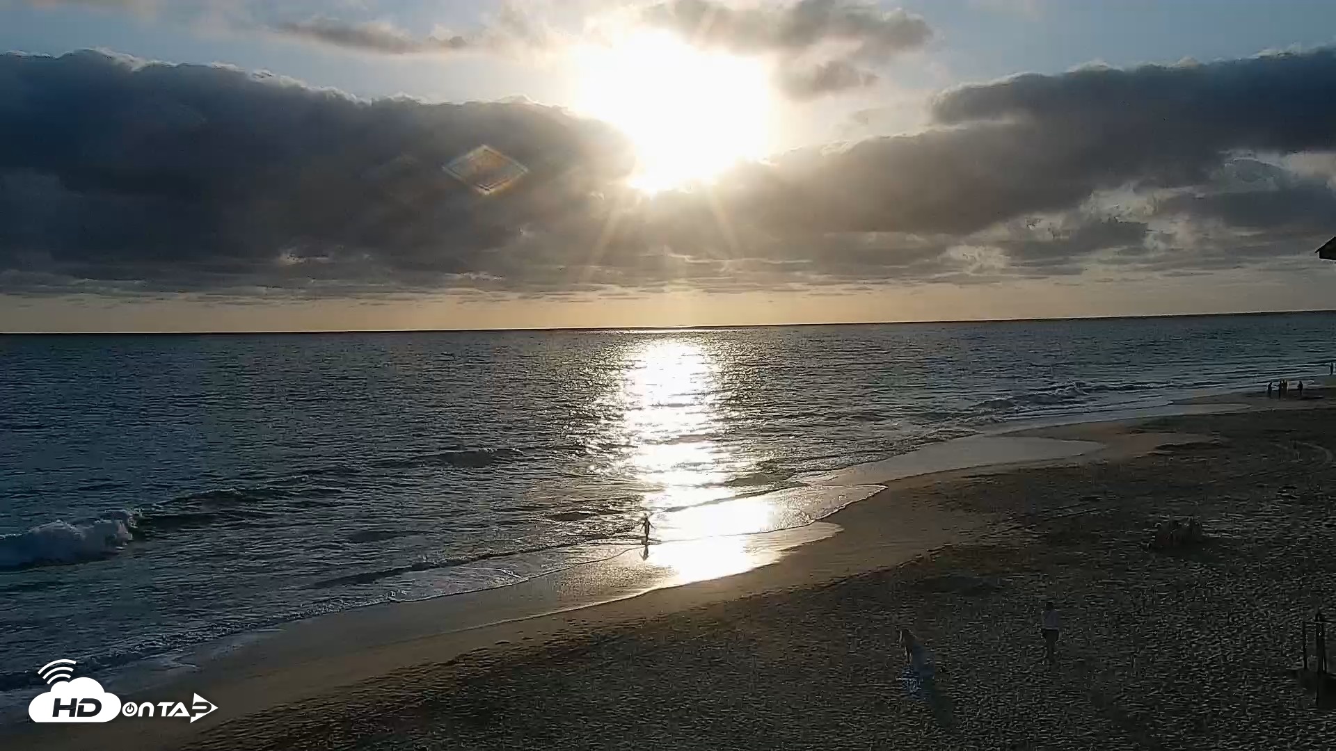 Snapshot of Carlsbad Beach Surf Live Webcam taken Jun 30, 2026, 7:13pm PDT