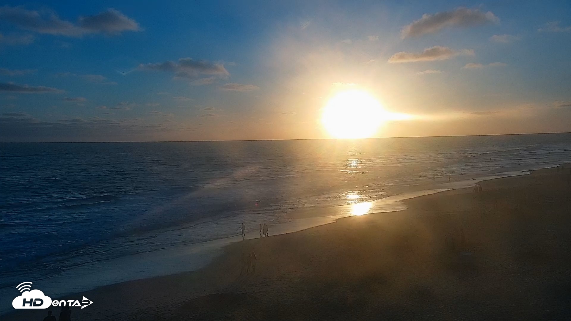 Snapshot of Carlsbad Beach Surf Live Webcam taken Jun 20, 2026, 7:48pm PDT
