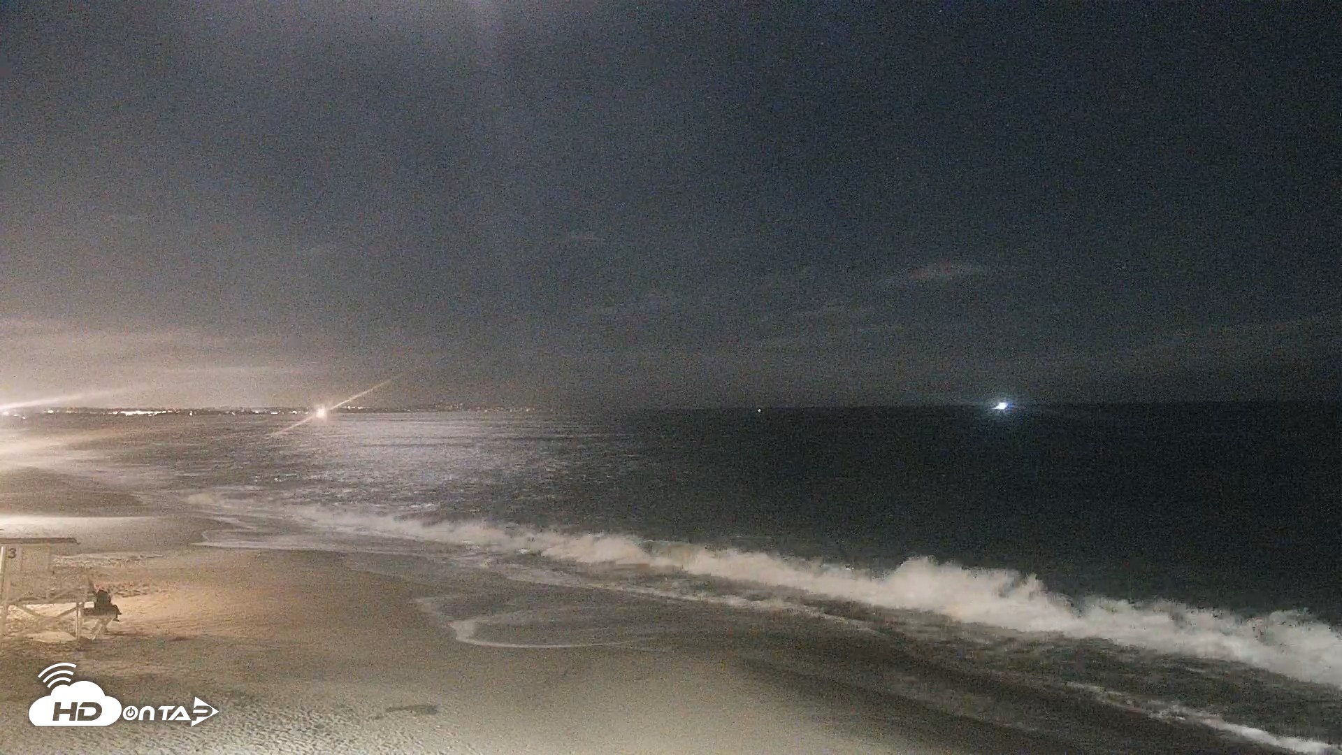 Snapshot of Carlsbad Beach Surf Live Webcam taken Jun 26, 2026, 9:28pm PDT