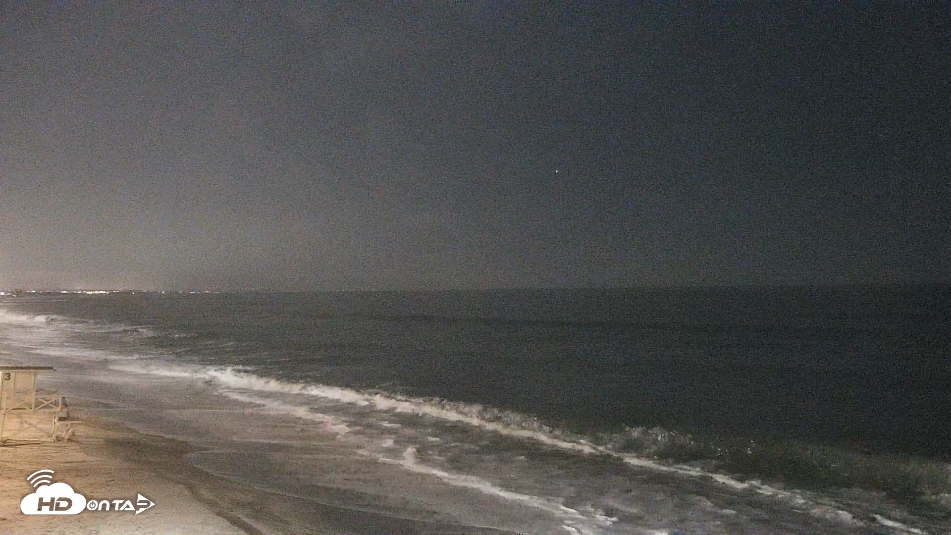 Snapshot of Carlsbad Beach Surf Live Webcam taken Aug 25, 2026, 9:44pm PDT