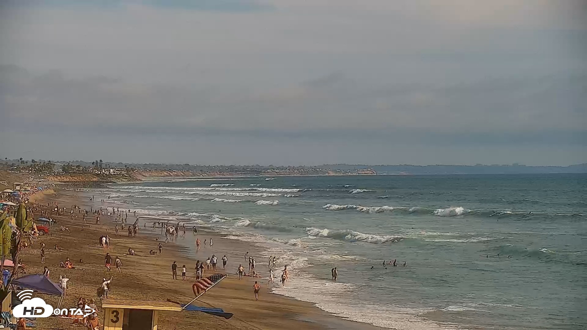 Snapshot of Carlsbad Beach Surf Live Webcam taken Aug 15, 2026, 5:14pm PDT