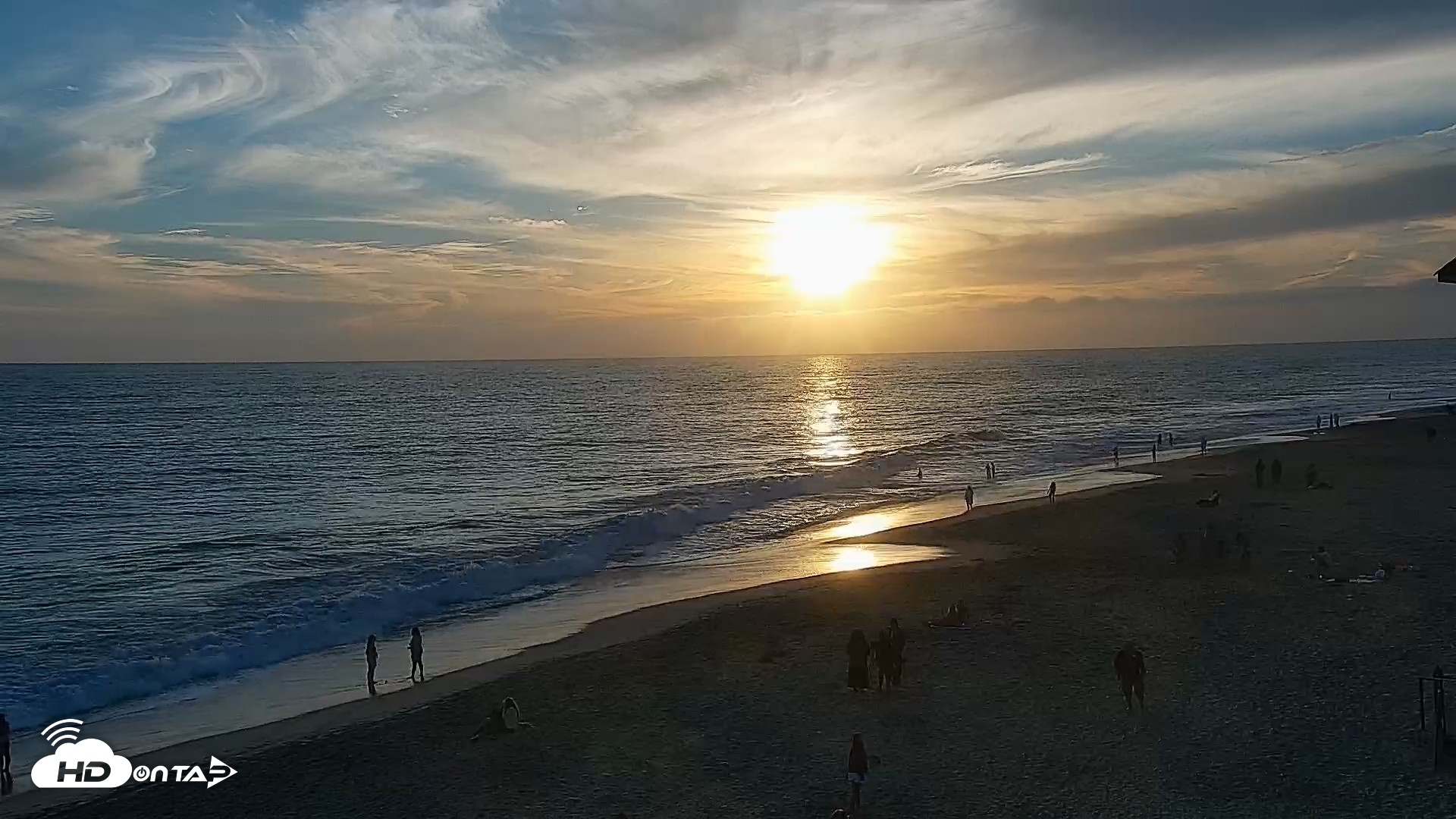 Snapshot of Carlsbad Beach Surf Live Webcam taken Jul 3, 2026, 7:43pm PDT