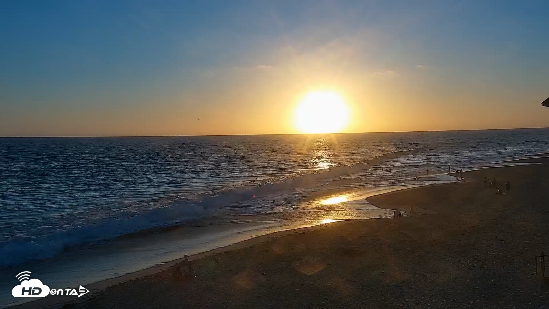 Snapshot of Carlsbad Beach Surf Live Webcam taken Jul 2, 2026, 7:49pm PDT