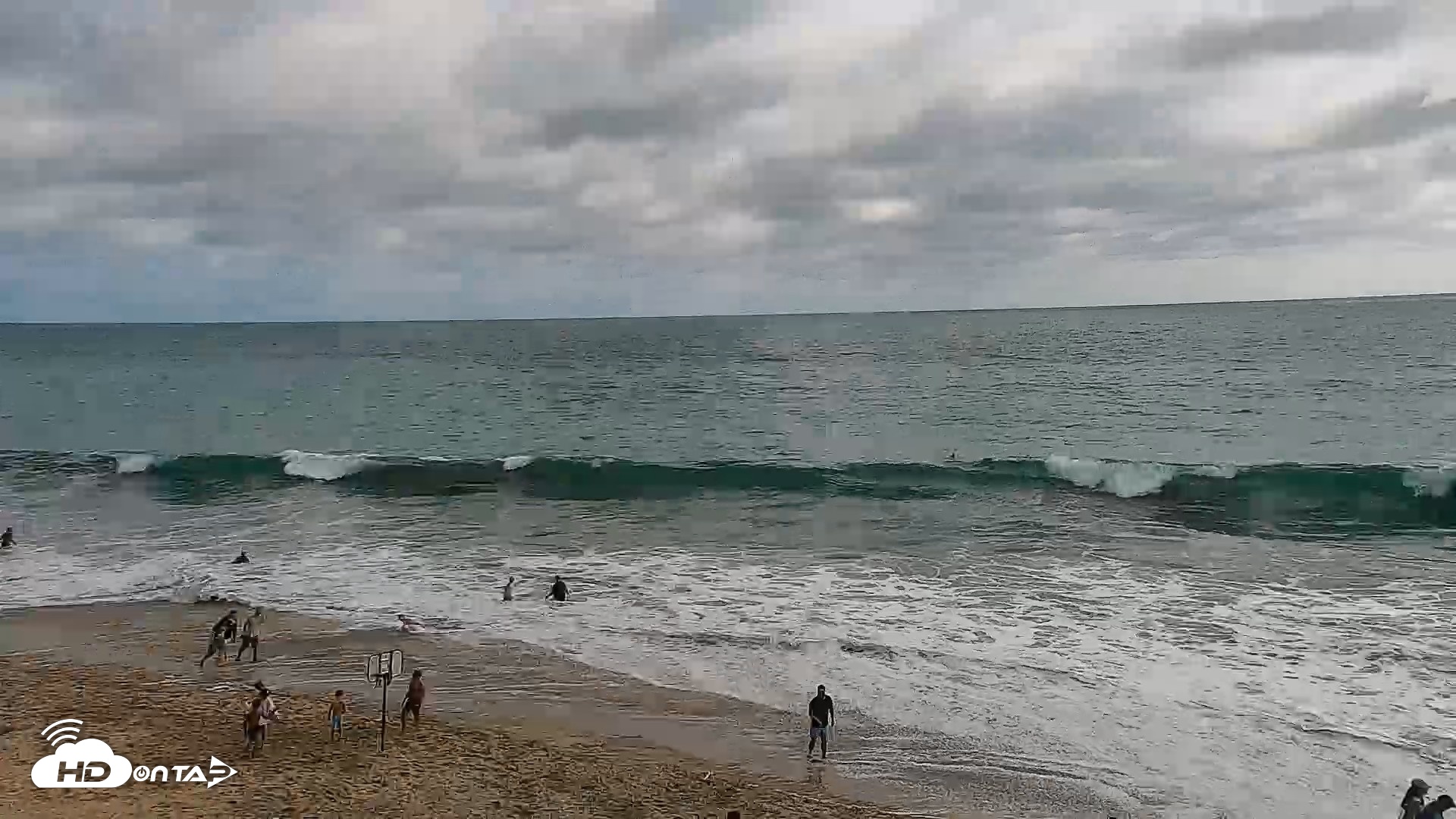 Snapshot of Carlsbad Beach Surf Live Webcam taken Jun 30, 2026, 5:10pm PDT