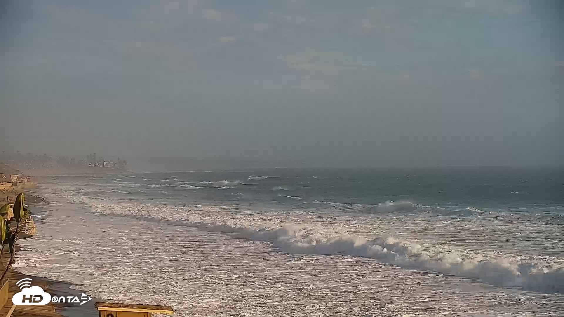 Snapshot of Carlsbad Beach Surf Live Webcam taken Sep 8, 2026, 5:56pm PDT
