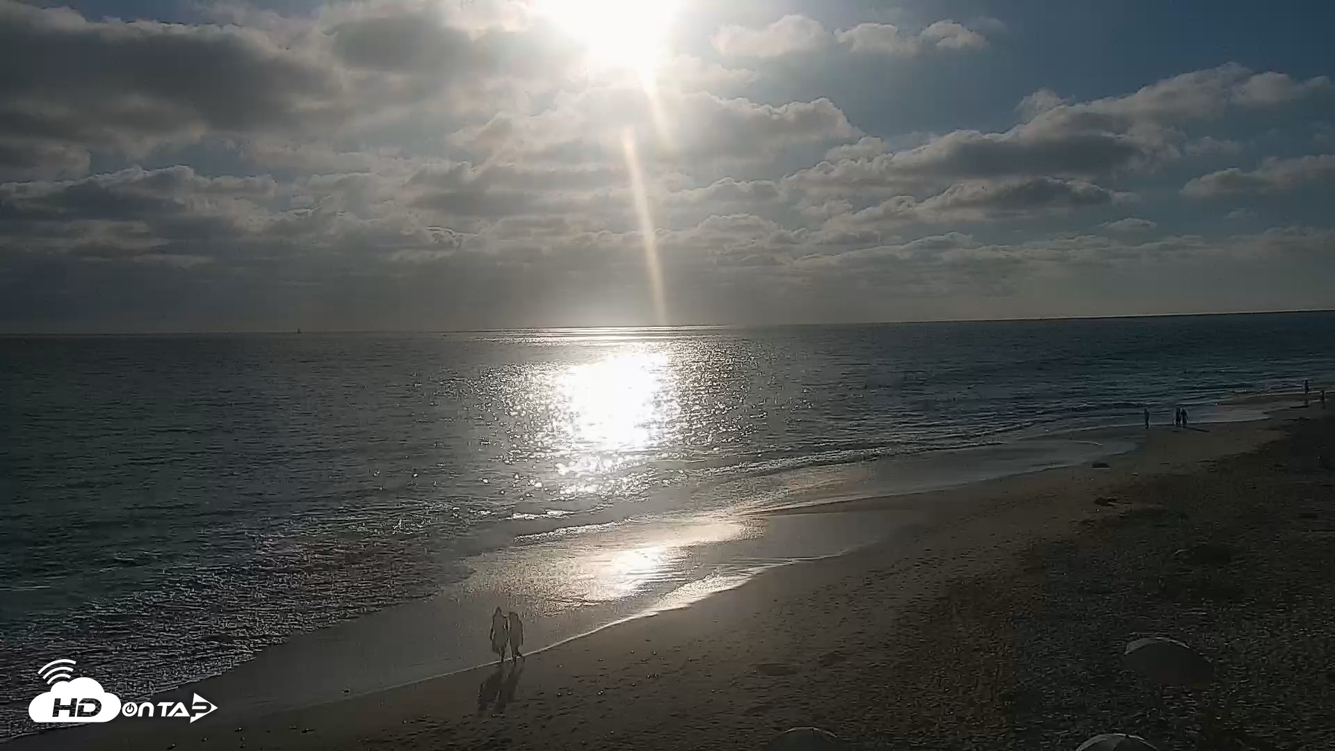 Snapshot of Carlsbad Beach Surf Live Webcam taken Jun 26, 2026, 6:40pm PDT