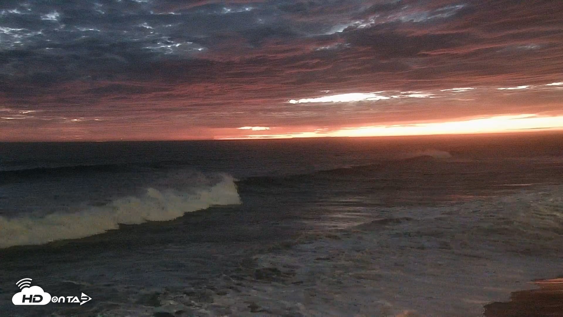 Snapshot of Carlsbad Beach Surf Live Webcam taken Sep 7, 2026, 7:43pm PDT