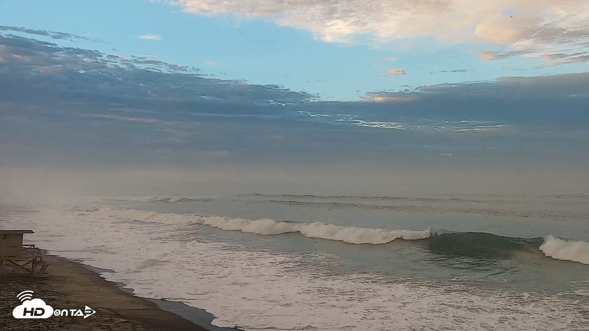 Snapshot of Carlsbad Beach Surf Live Webcam taken Sep 7, 2026, 6:43am PDT