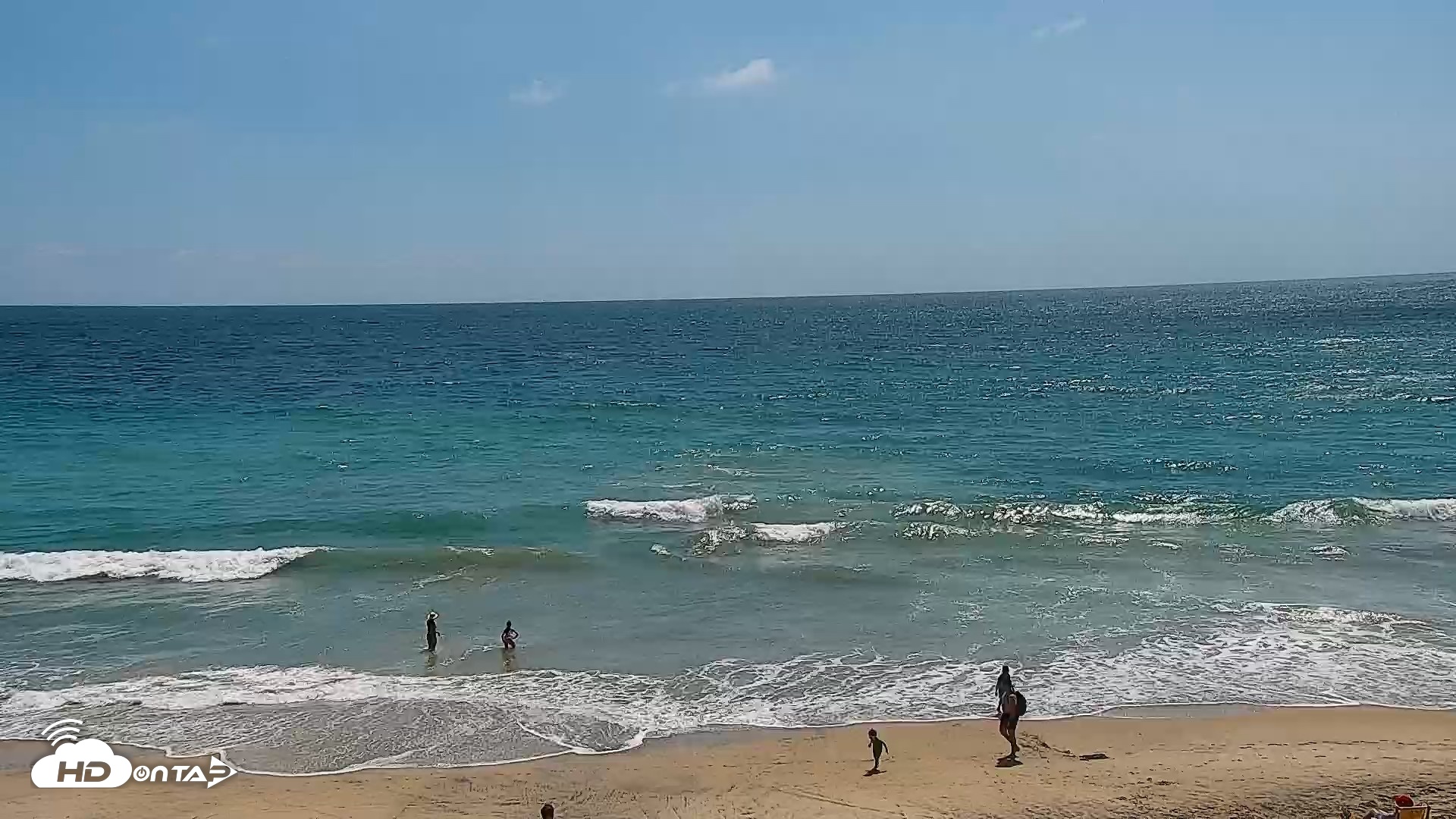Snapshot of Carlsbad Beach Surf Live Webcam taken Jun 30, 2026, 2:53pm PDT