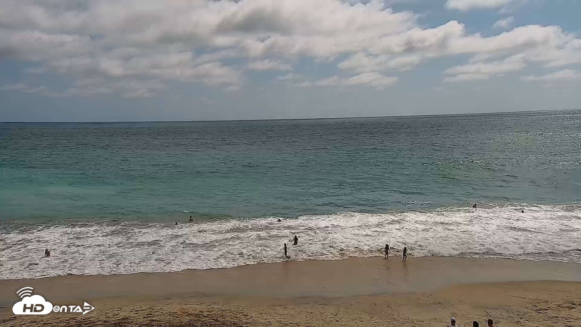 Snapshot of Carlsbad Beach Surf Live Webcam taken Jul 1, 2026, 3:52pm PDT