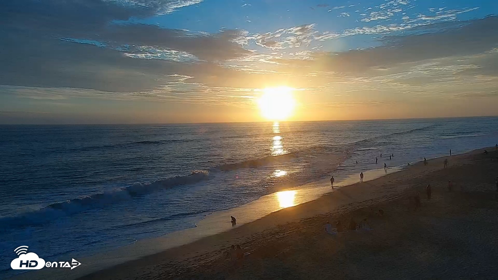 Snapshot of Carlsbad Beach Surf Live Webcam taken Jul 20, 2026, 7:45pm PDT