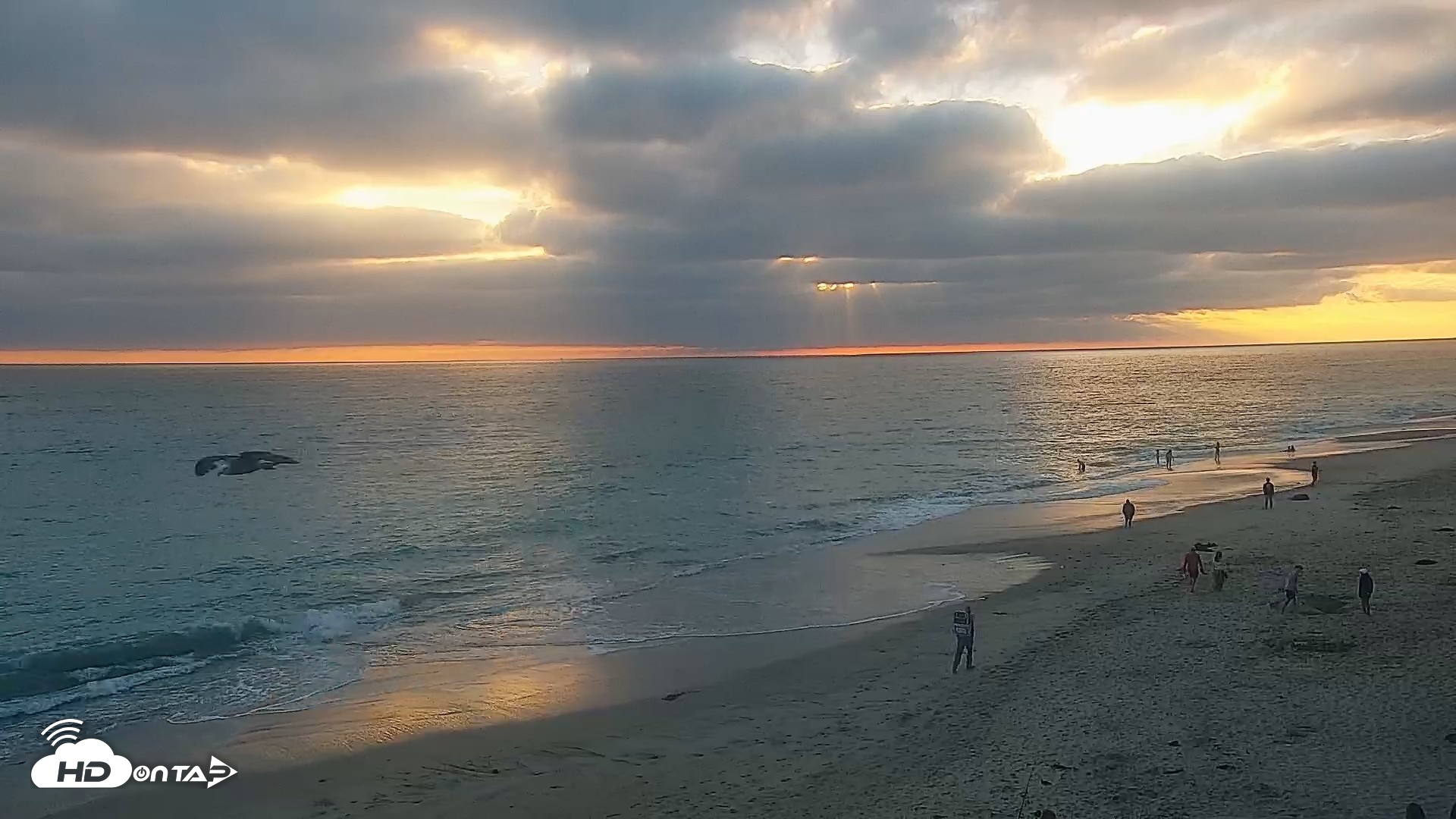 Snapshot of Carlsbad Beach Surf Live Webcam taken Jun 26, 2026, 7:37pm PDT