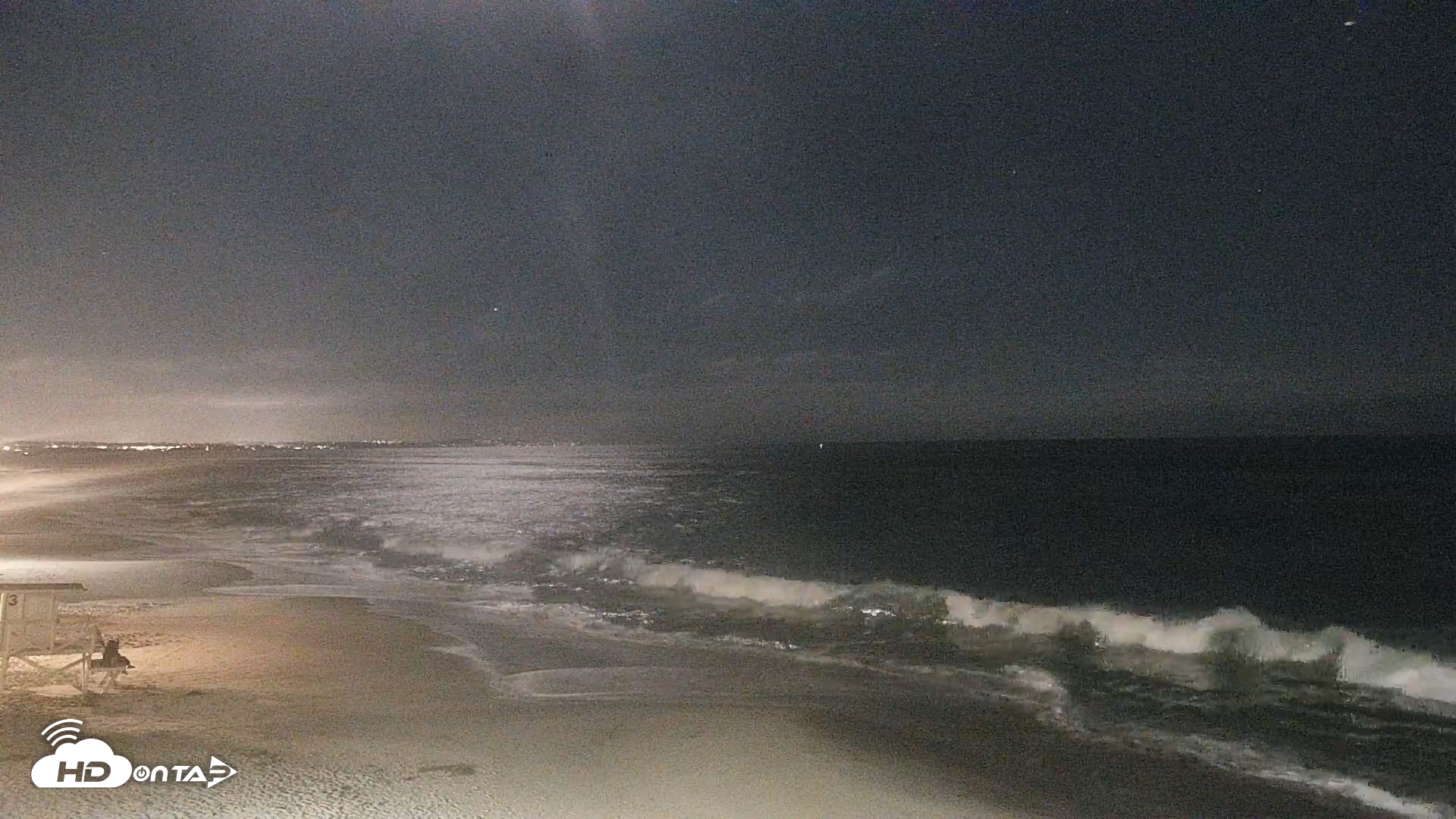 Snapshot of Carlsbad Beach Surf Live Webcam taken Jun 26, 2026, 9:37pm PDT