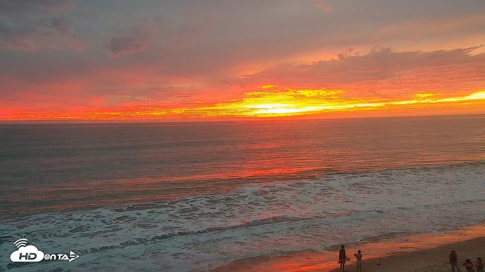Snapshot of Carlsbad Beach Surf Live Webcam taken Sep 27, 2026, 6:53pm PDT