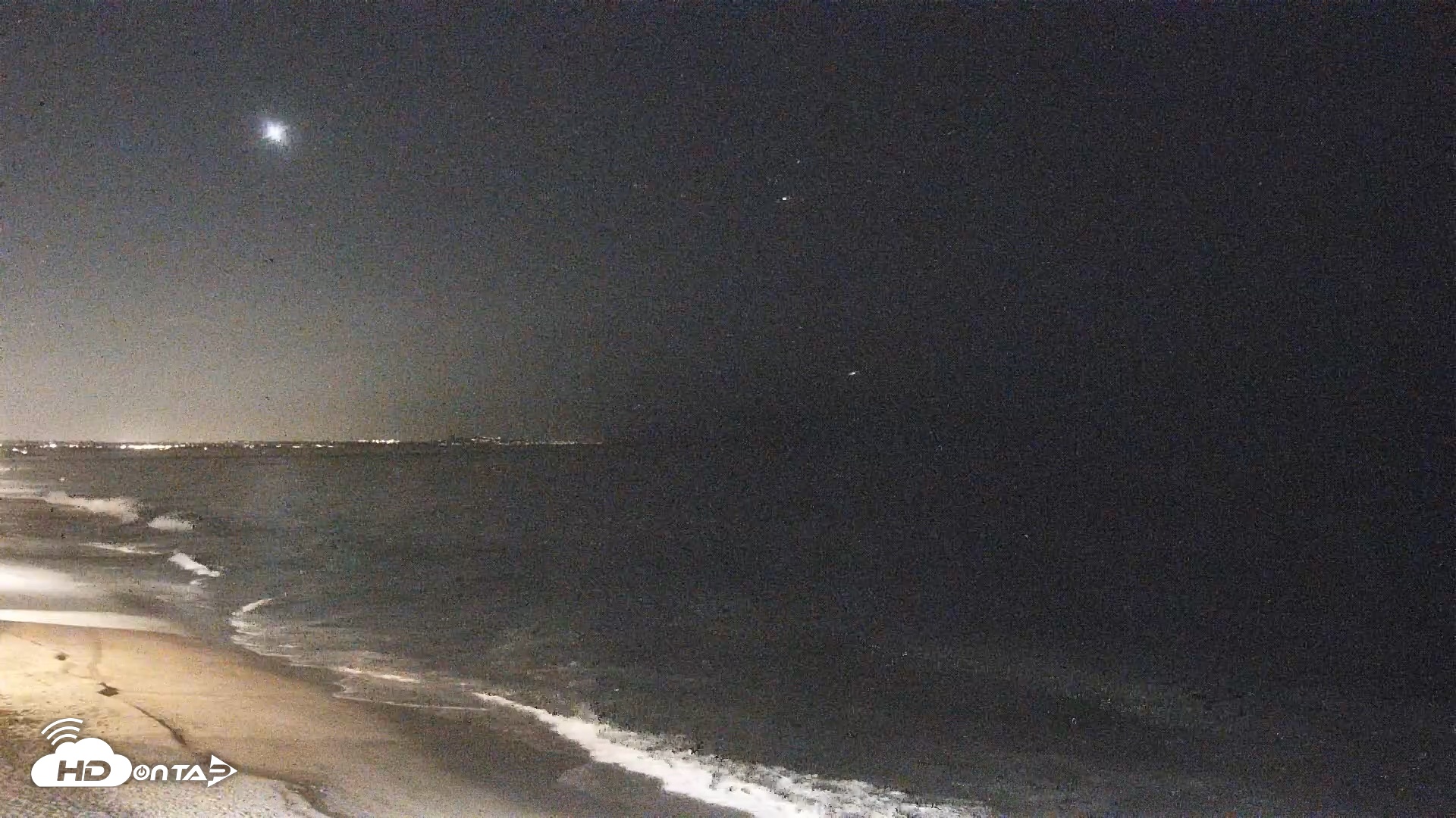 Snapshot of Carlsbad Beach Surf Live Webcam taken Oct 6, 2026, 9:35pm PDT