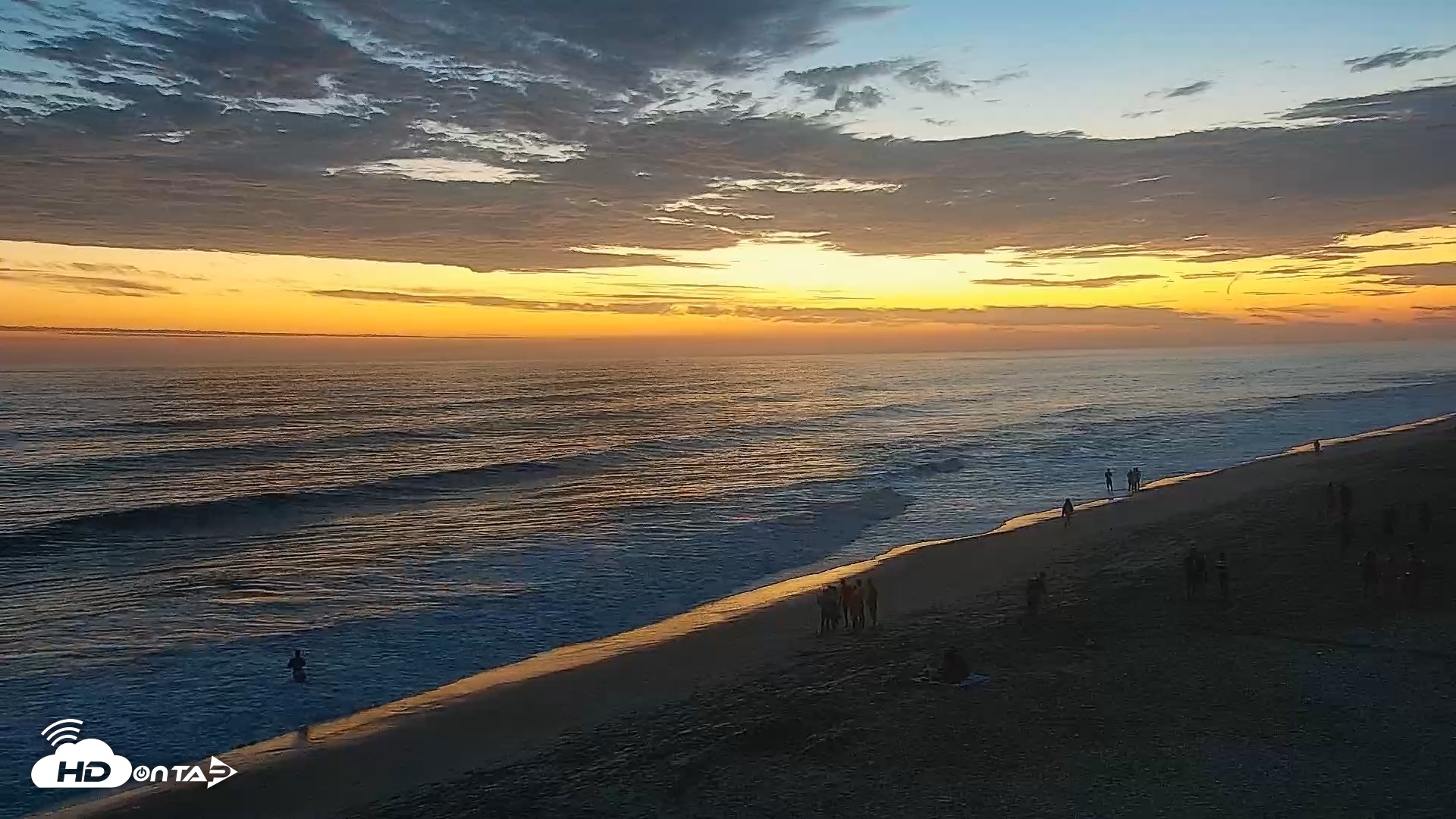 Snapshot of Carlsbad Beach Surf Live Webcam taken Jul 20, 2026, 8:22pm PDT