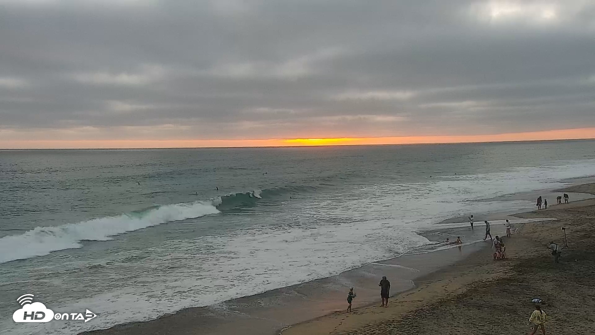 Snapshot of Carlsbad Beach Surf Live Webcam taken Jul 29, 2026, 7:45pm PDT
