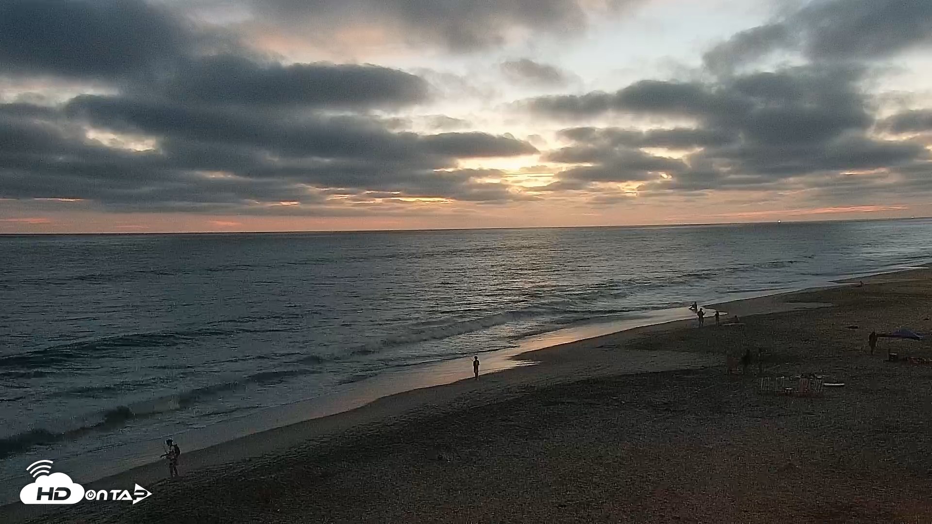 Snapshot of Carlsbad Beach Surf Live Webcam taken Jul 4, 2026, 8:34pm PDT