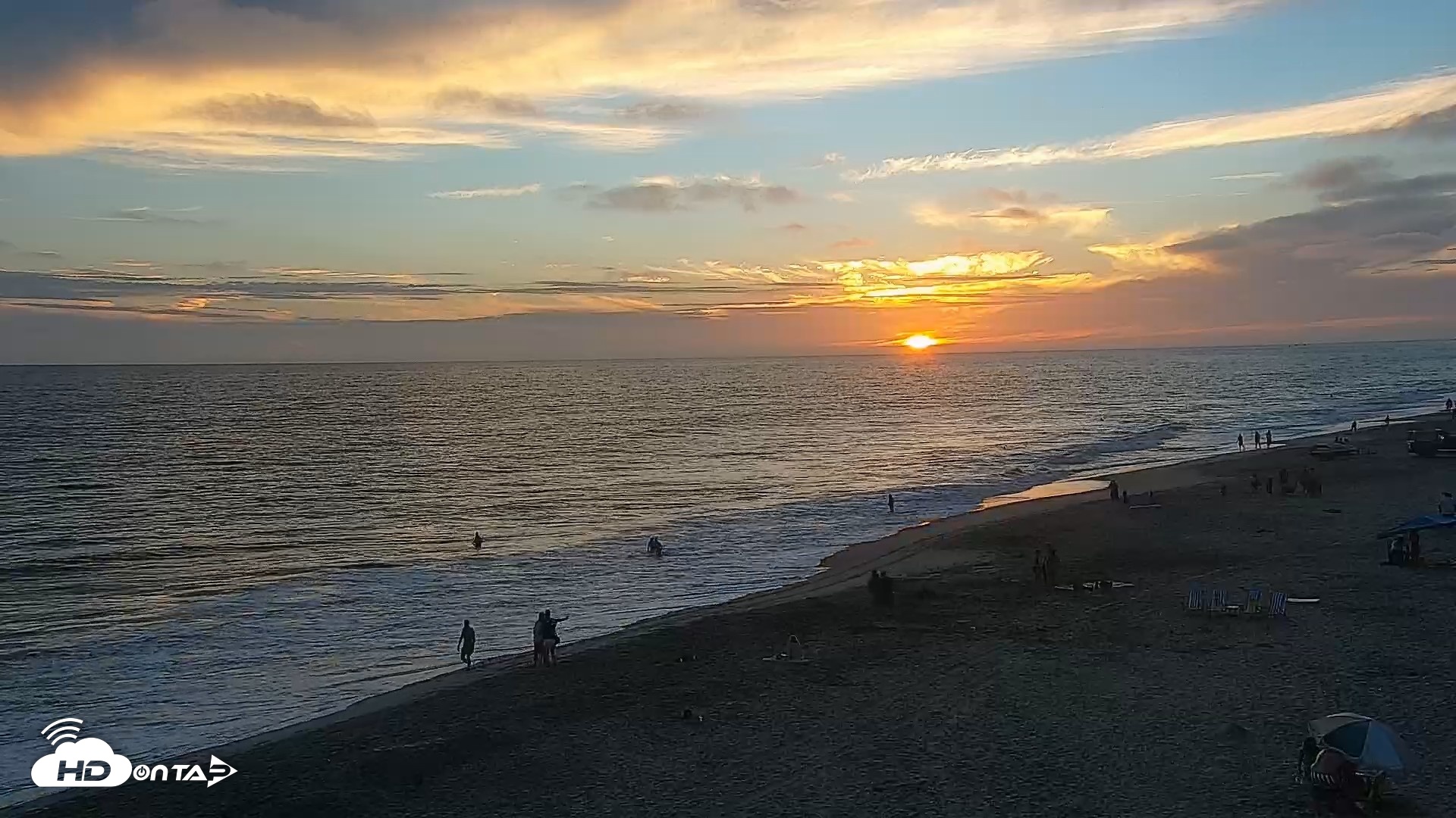 Snapshot of Carlsbad Beach Surf Live Webcam taken Jul 4, 2026, 8:00pm PDT