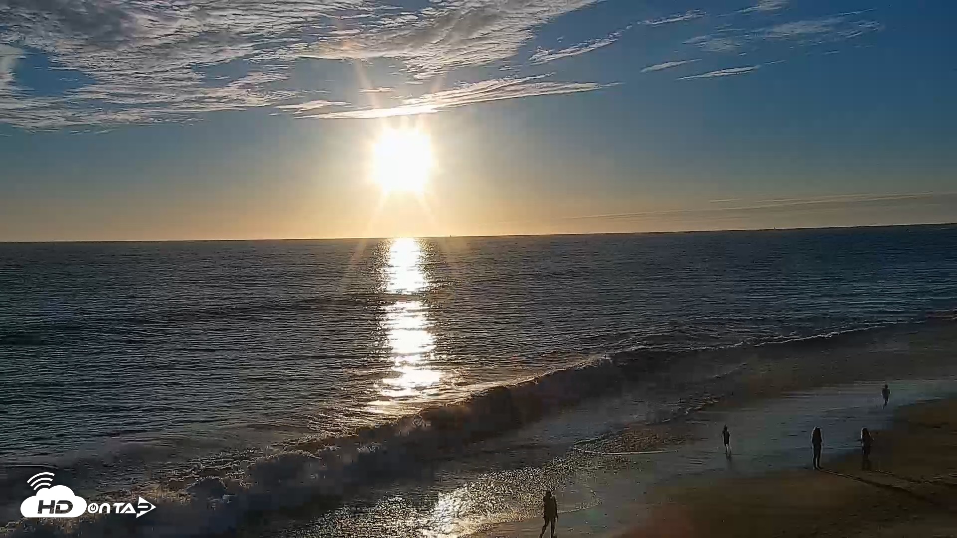 Snapshot of Carlsbad Beach Surf Live Webcam taken Sep 5, 2026, 6:46pm PDT