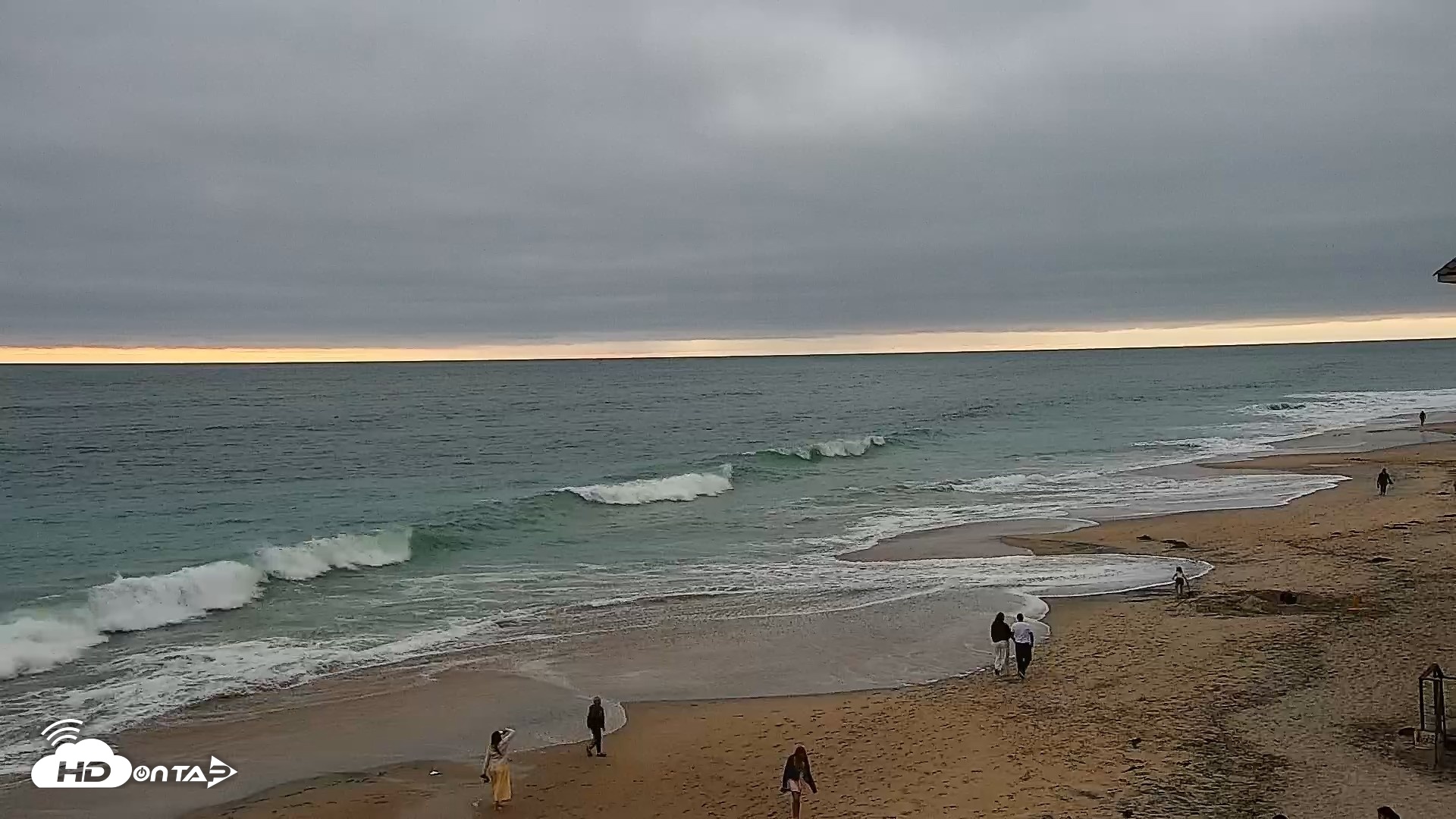 Snapshot of Carlsbad Beach Surf Live Webcam taken Jun 27, 2026, 8:04pm PDT