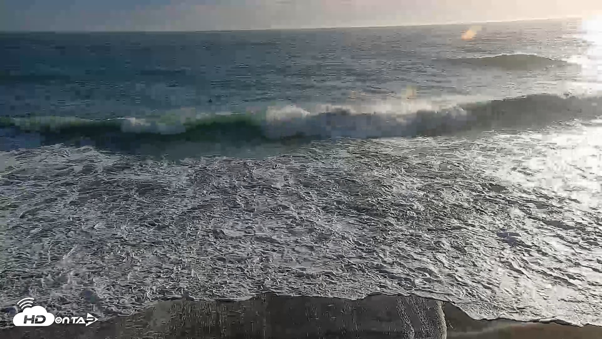 Snapshot of Carlsbad Beach Surf Live Webcam taken Sep 8, 2026, 5:54pm PDT
