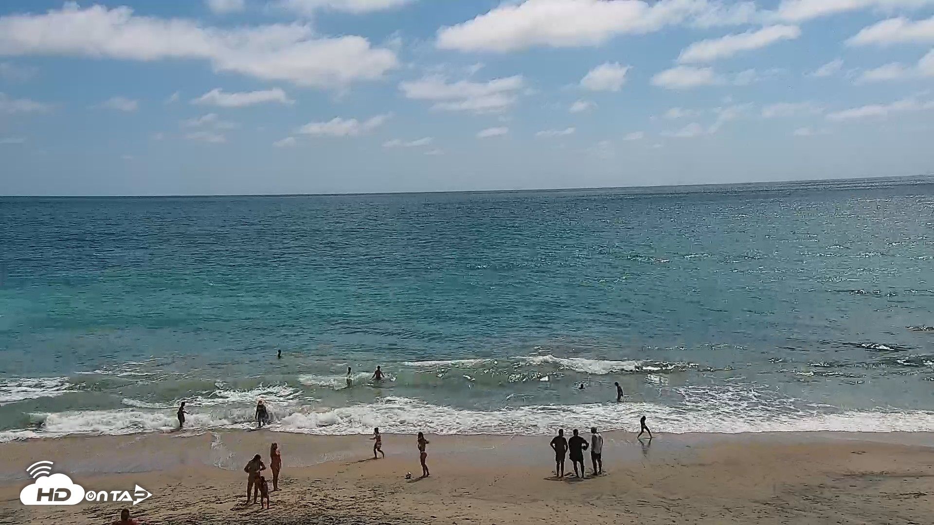 Snapshot of Carlsbad Beach Surf Live Webcam taken Jul 1, 2026, 3:17pm PDT