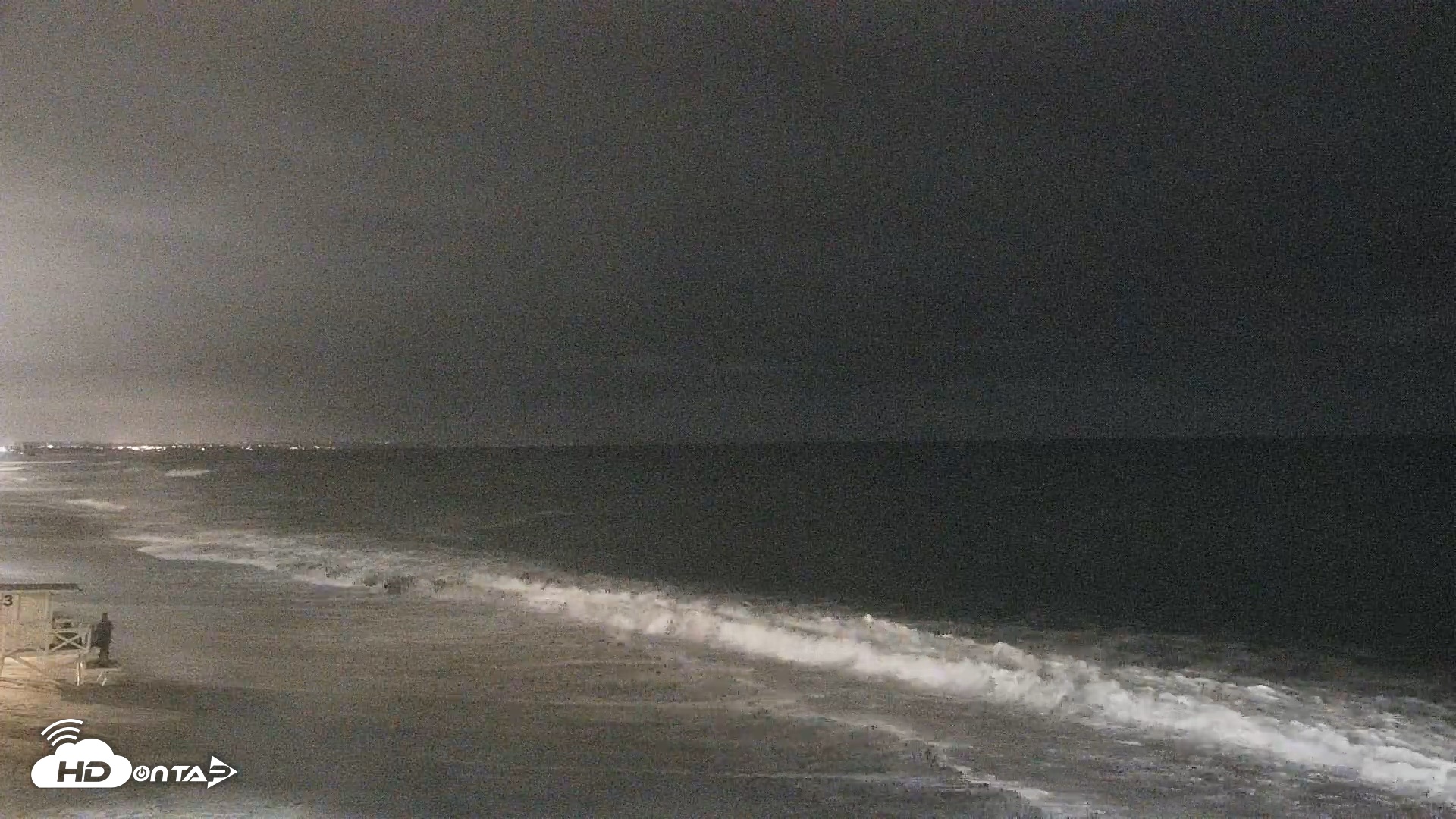 Snapshot of Carlsbad Beach Surf Live Webcam taken Jul 29, 2026, 10:16pm PDT