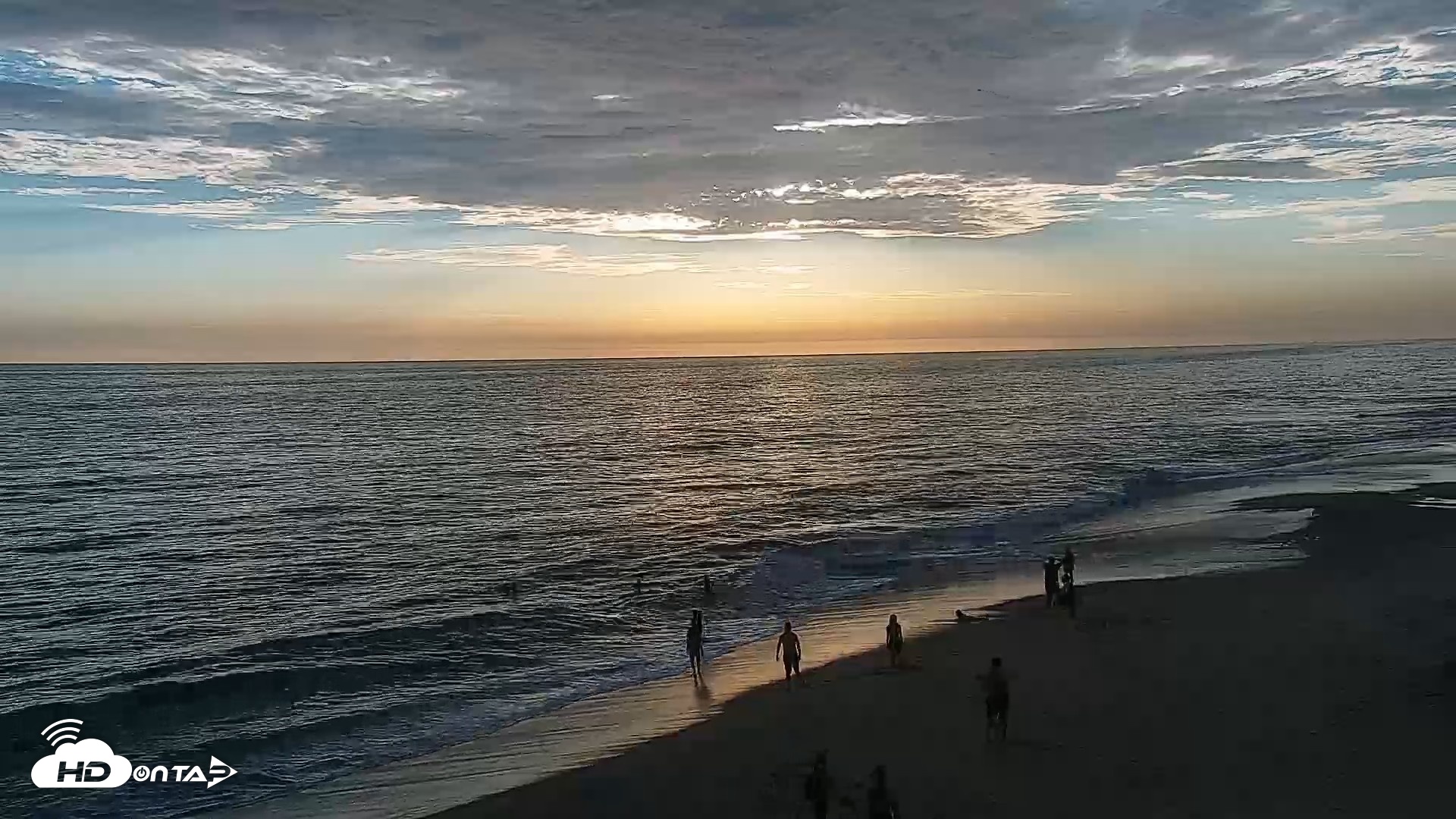 Snapshot of Carlsbad Beach Surf Live Webcam taken Jul 12, 2026, 7:20pm PDT